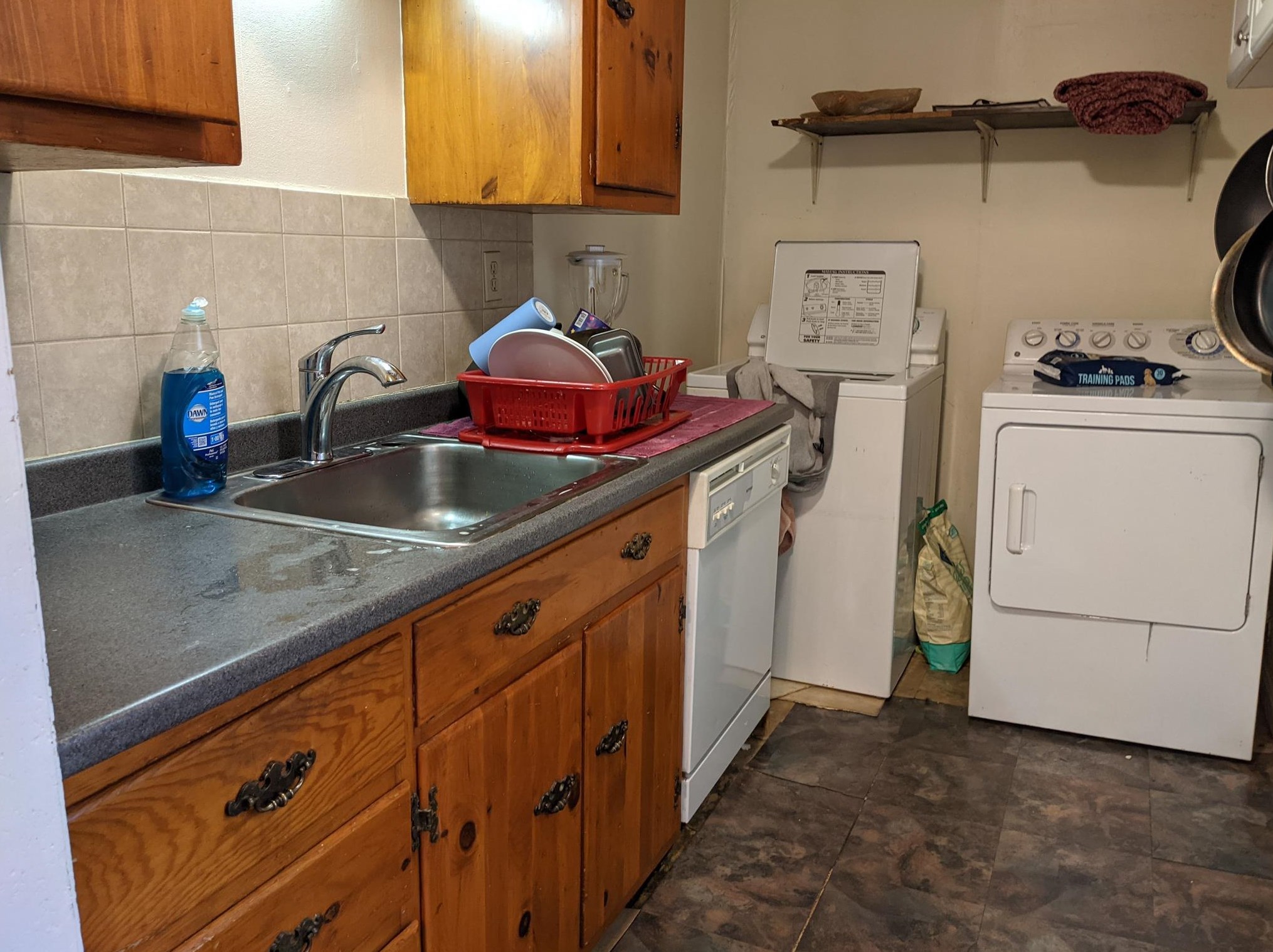 273 Merrimack St, Manchester NH 03101-2322 exterior