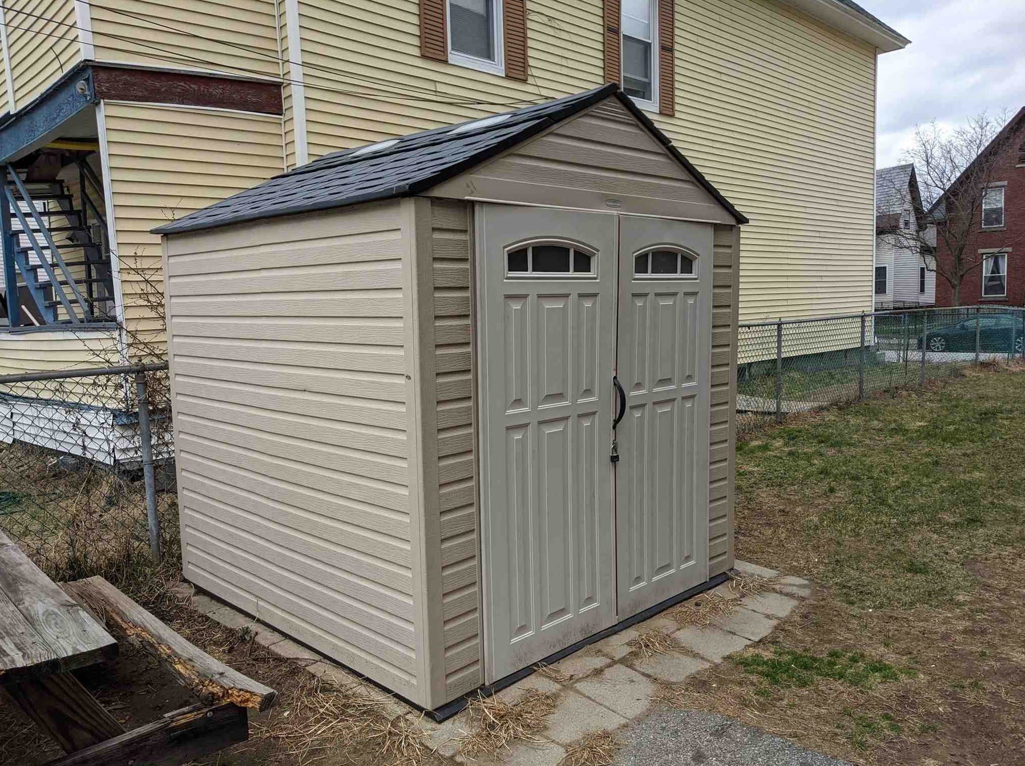 273 Merrimack St, Manchester NH 03101-2322 exterior