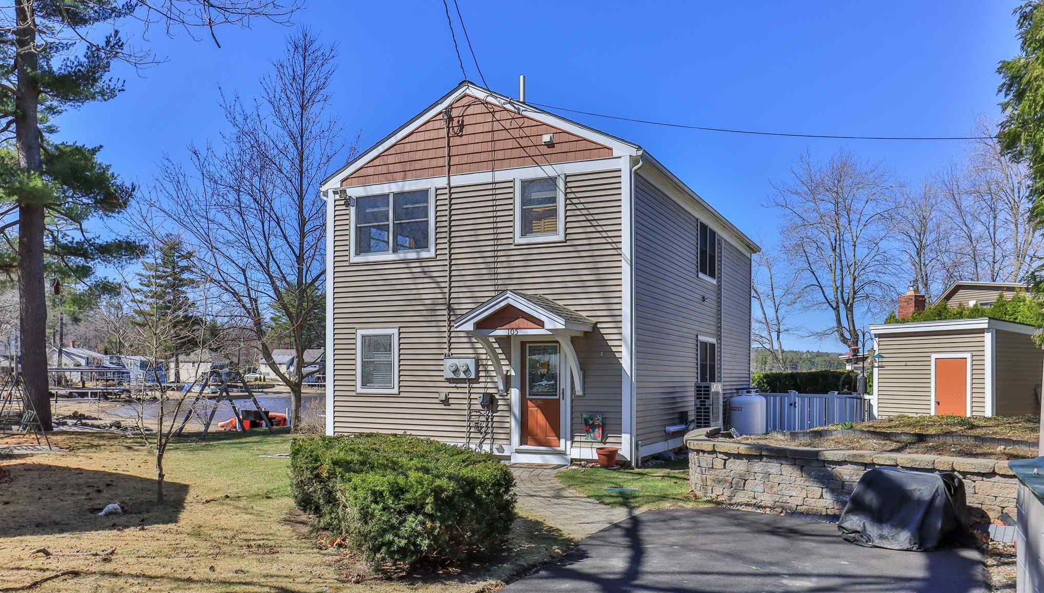 105 Conleys Grove Rd, Derry, NH 03038