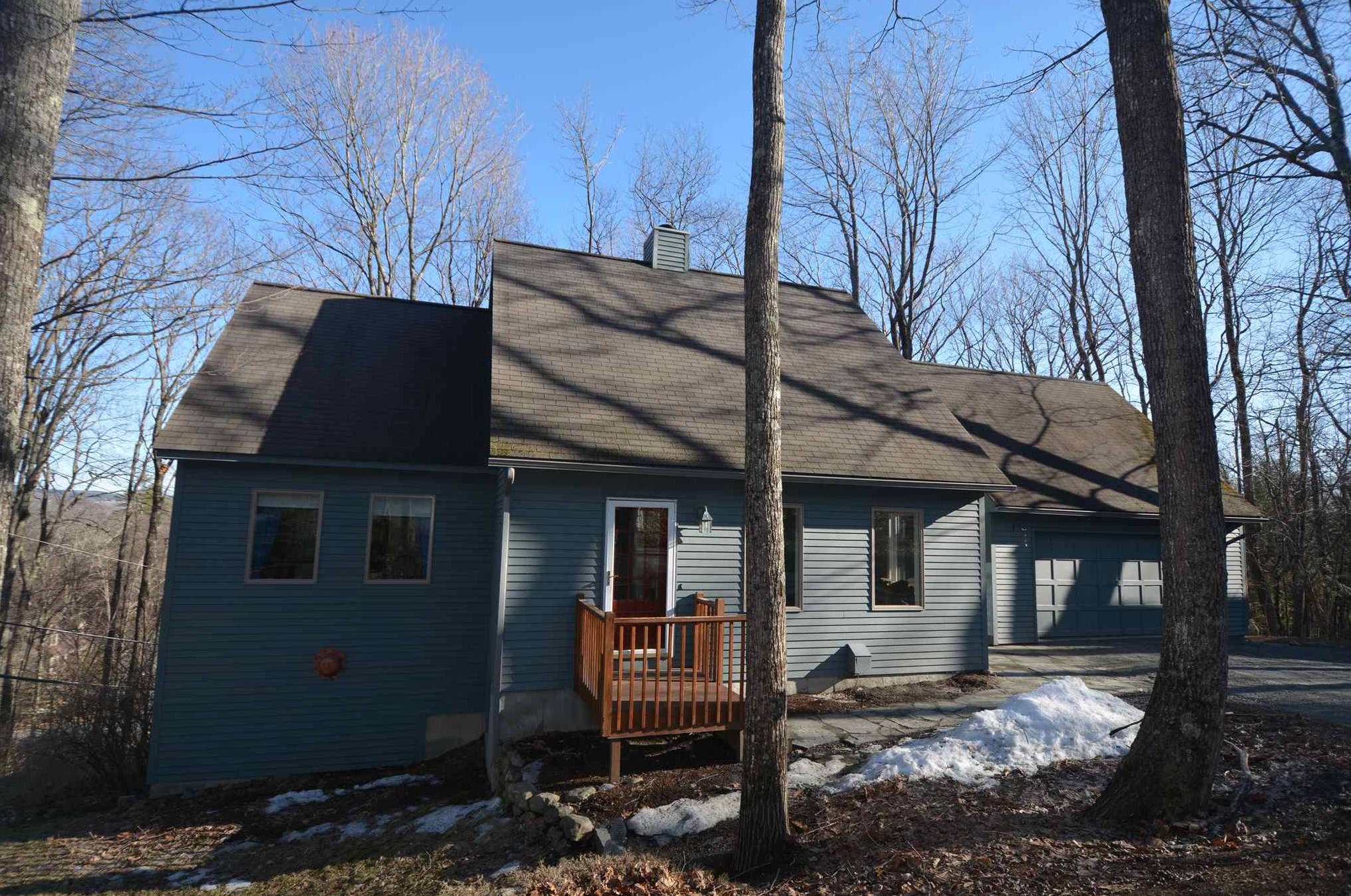 33 Slalom Dr, Grantham, NH 03753 exterior