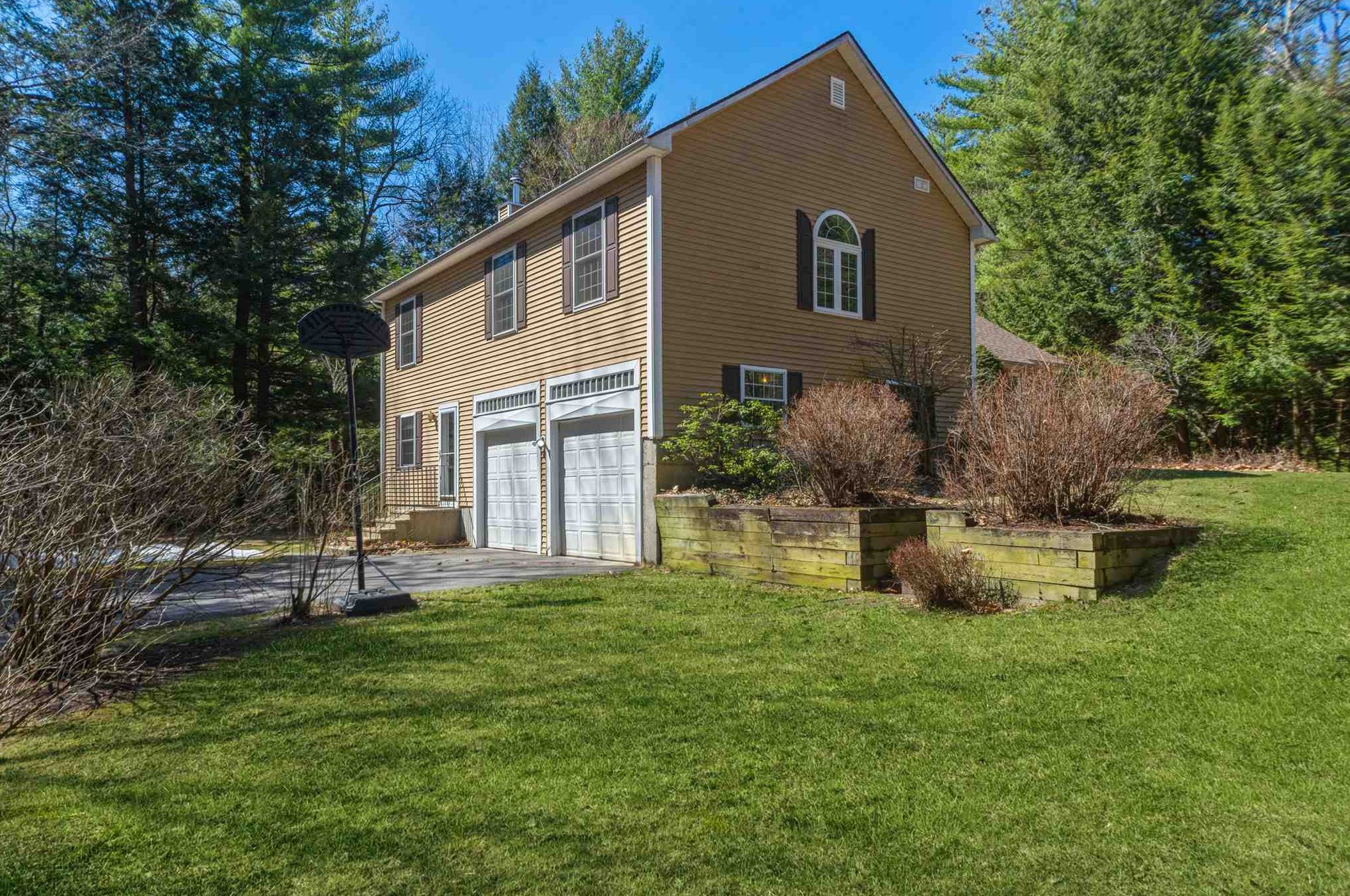 3 Evergreen Ln, Amherst, NH 03031