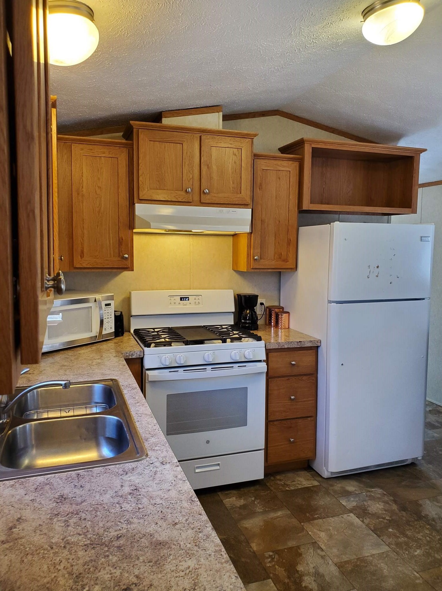 49 Fullam Cir, Allenstown, NH 03275