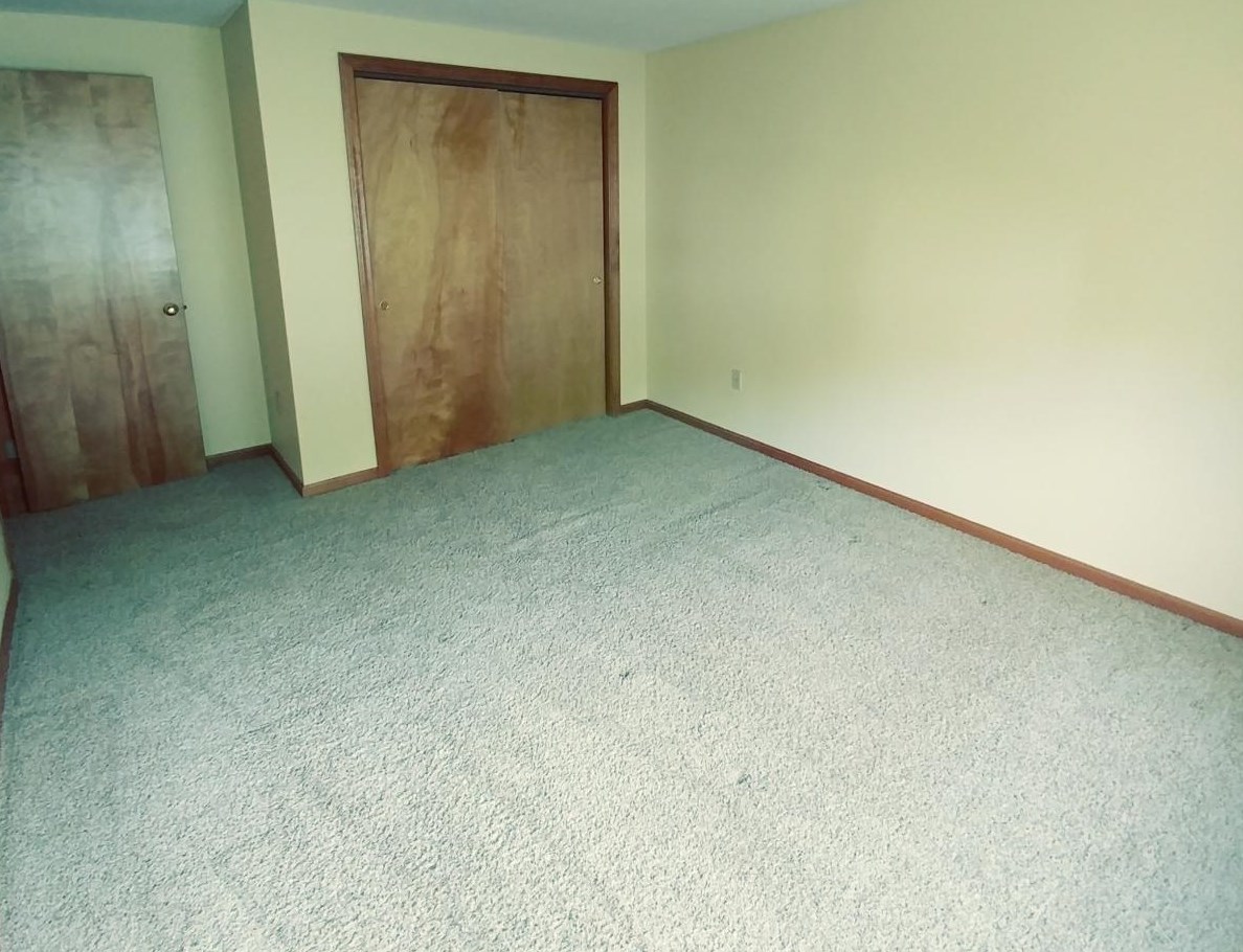 640 Hackett Hl Rd, Manchester NH 03106-2522 exterior