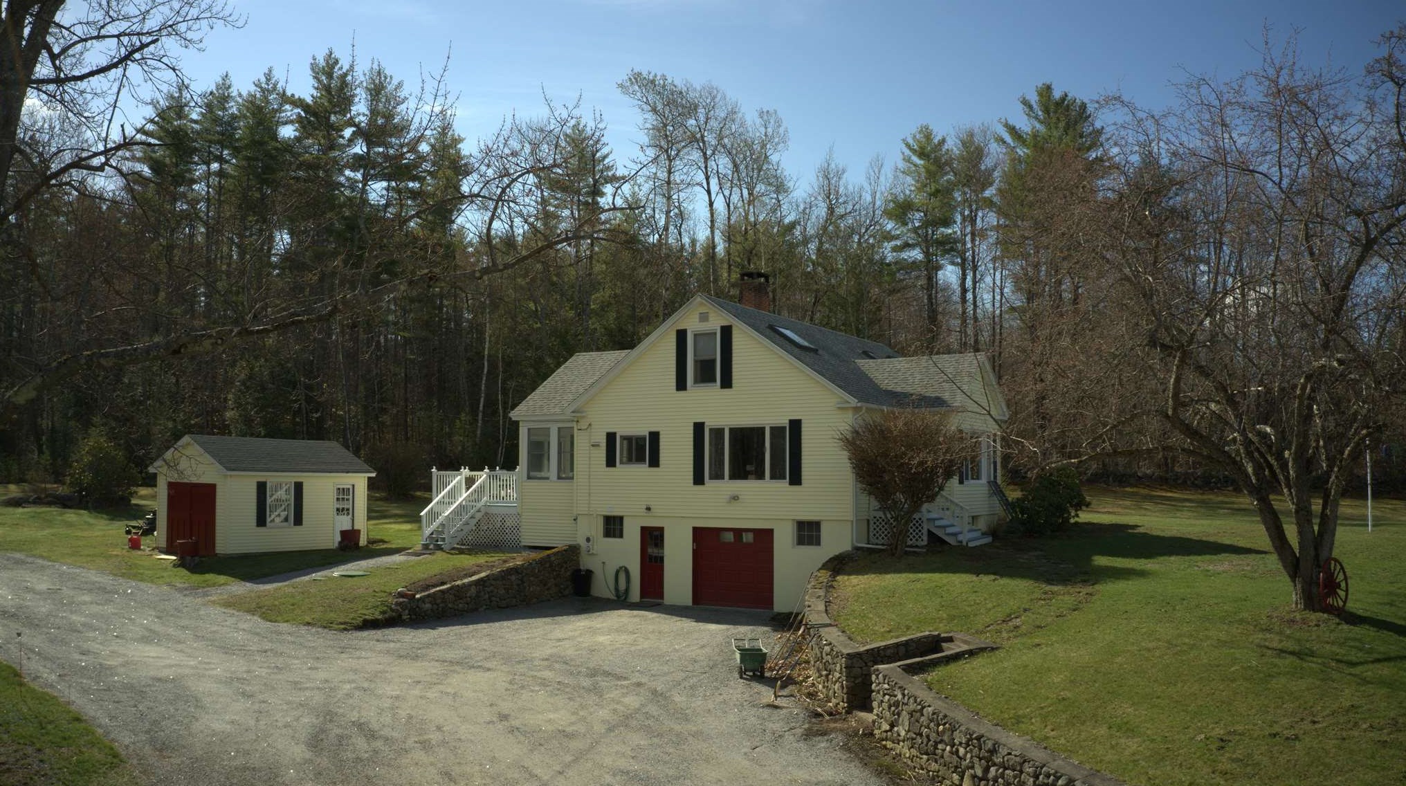 10 Route 114, Bradford, NH 03221