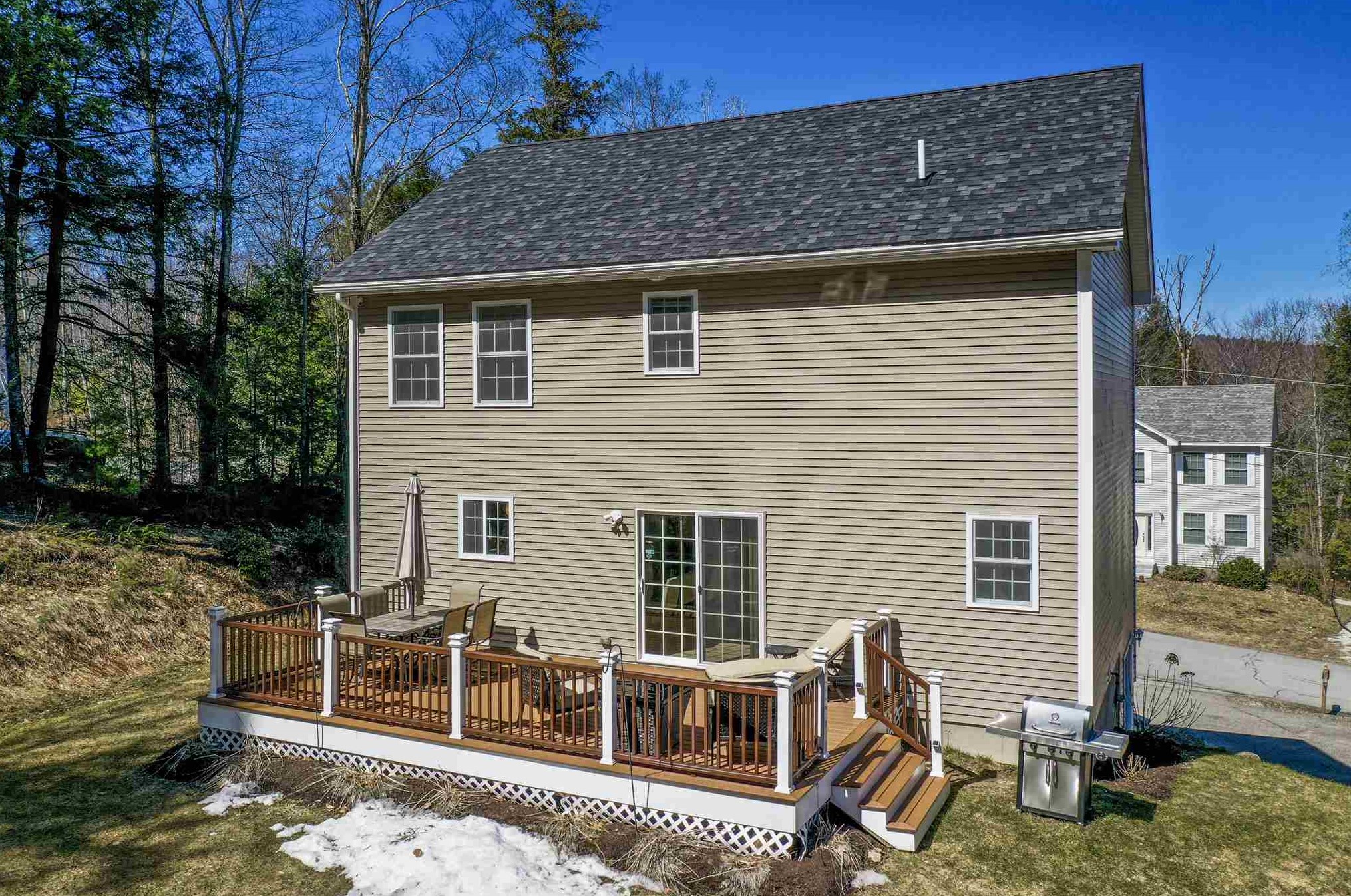 99 Robieson Dr, Bridgewater, NH 03222-3028
