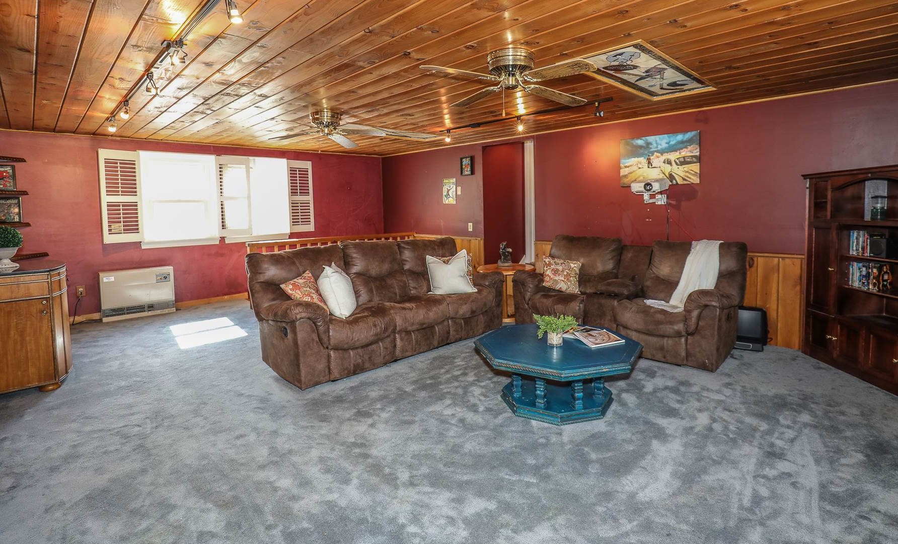 14 Heritage Cir, Hudson NH  03051-3427 exterior