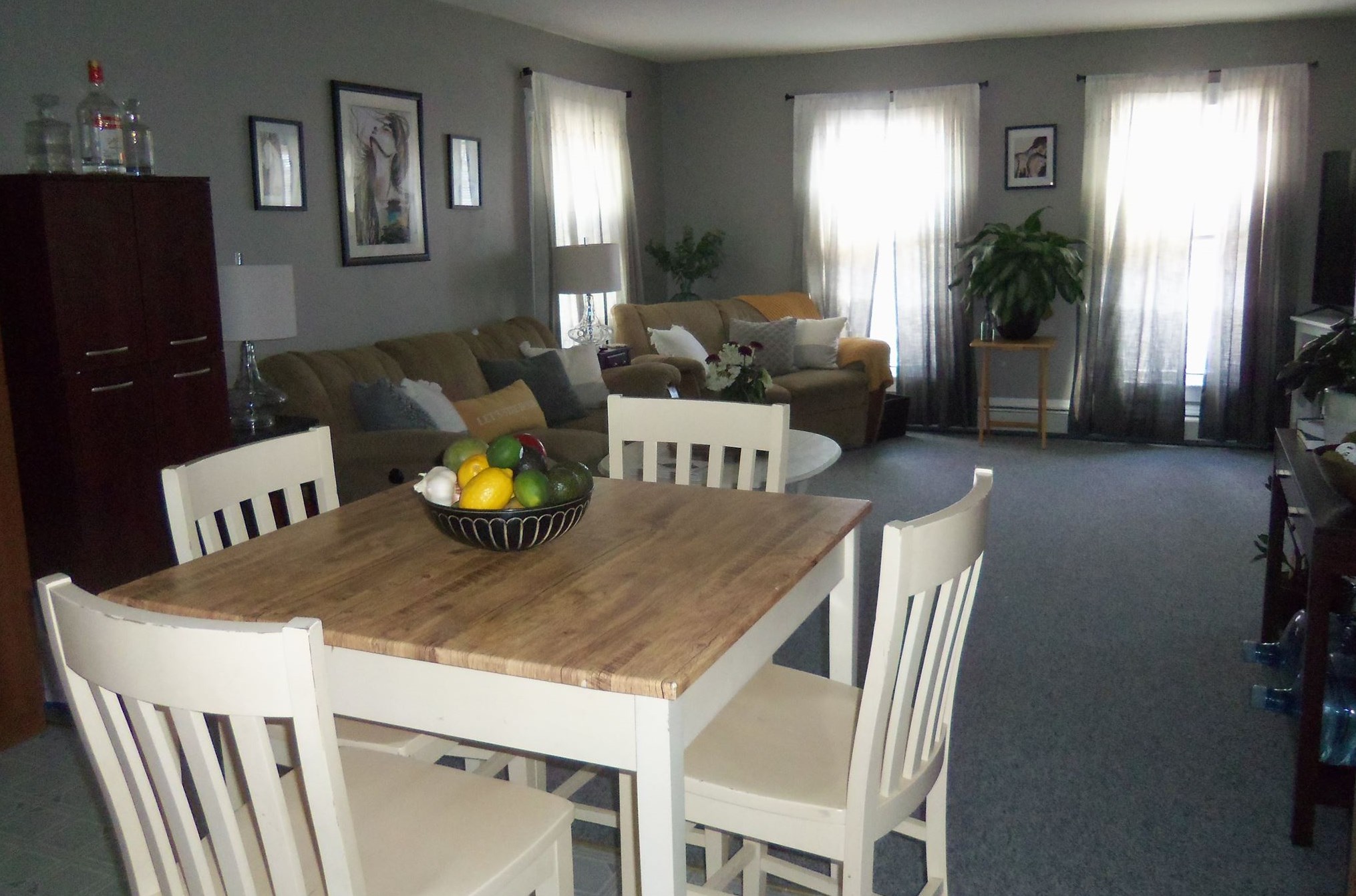 91 6th St, Dover, NH 03820