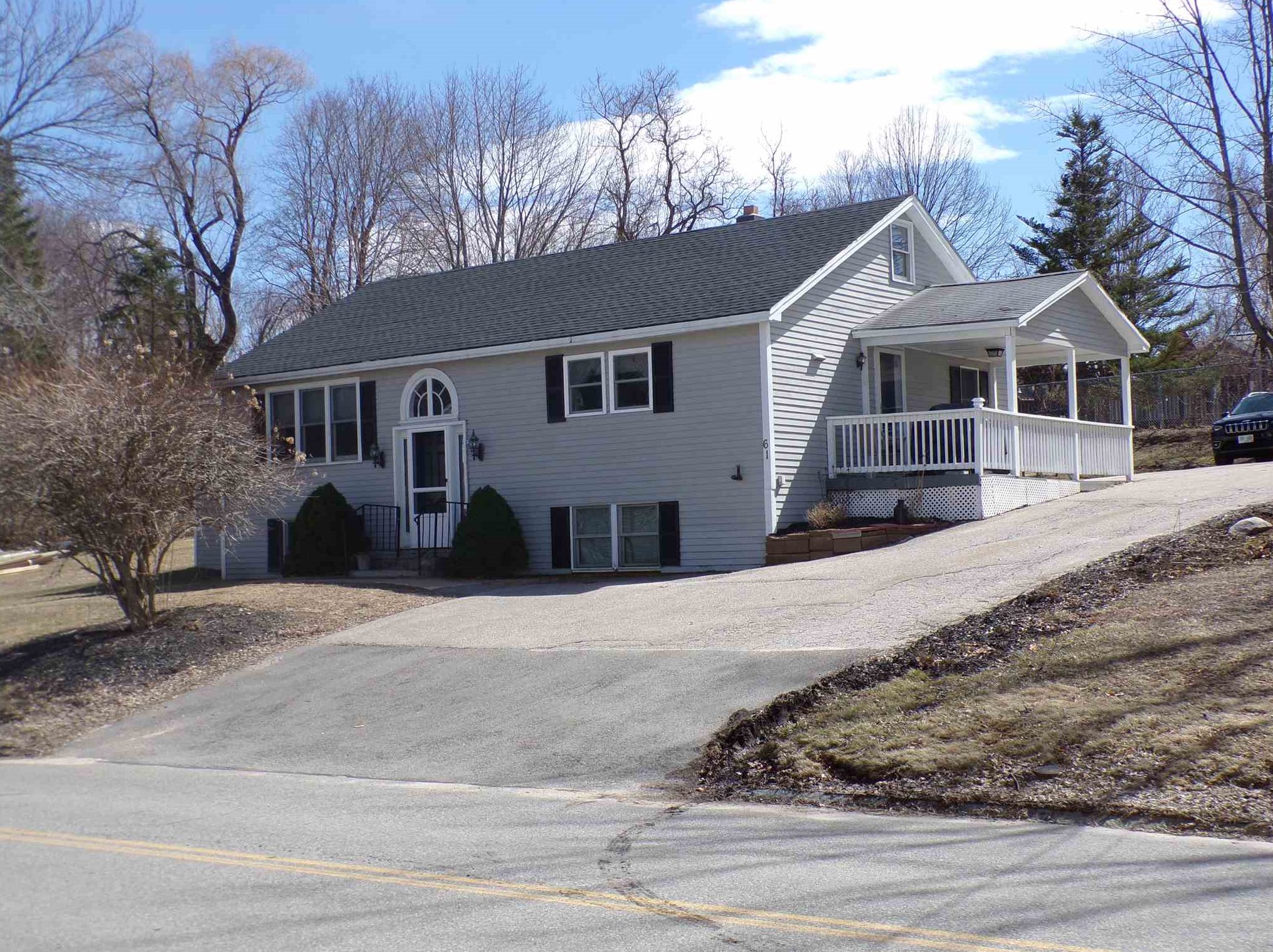 61 Lehner St, Tuftonboro, NH 03894-4469