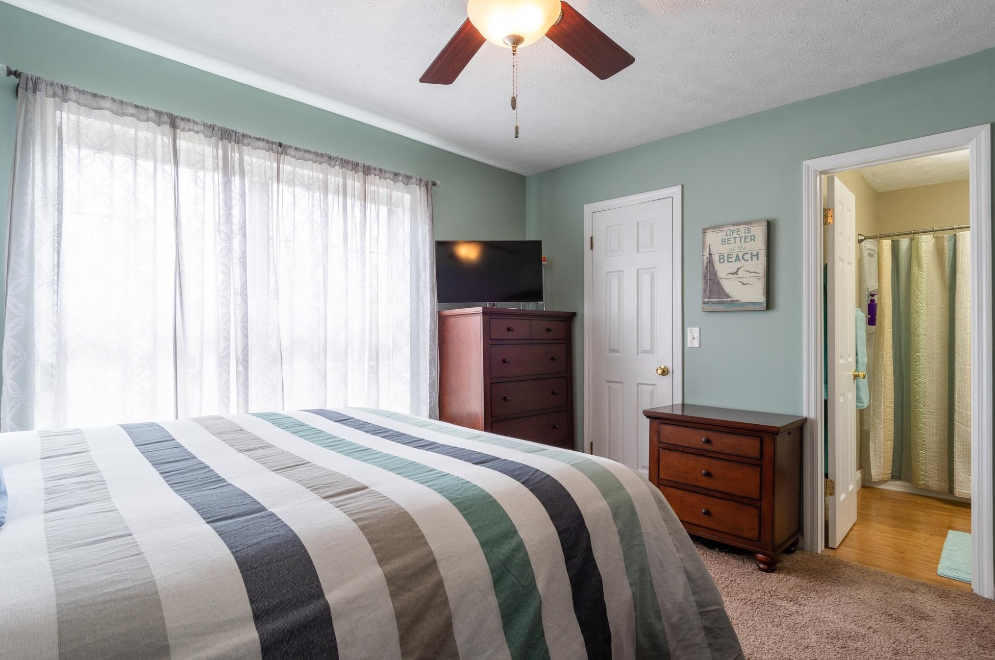 125 Middlesex Rd, Merrimack NH 03054-2770 exterior