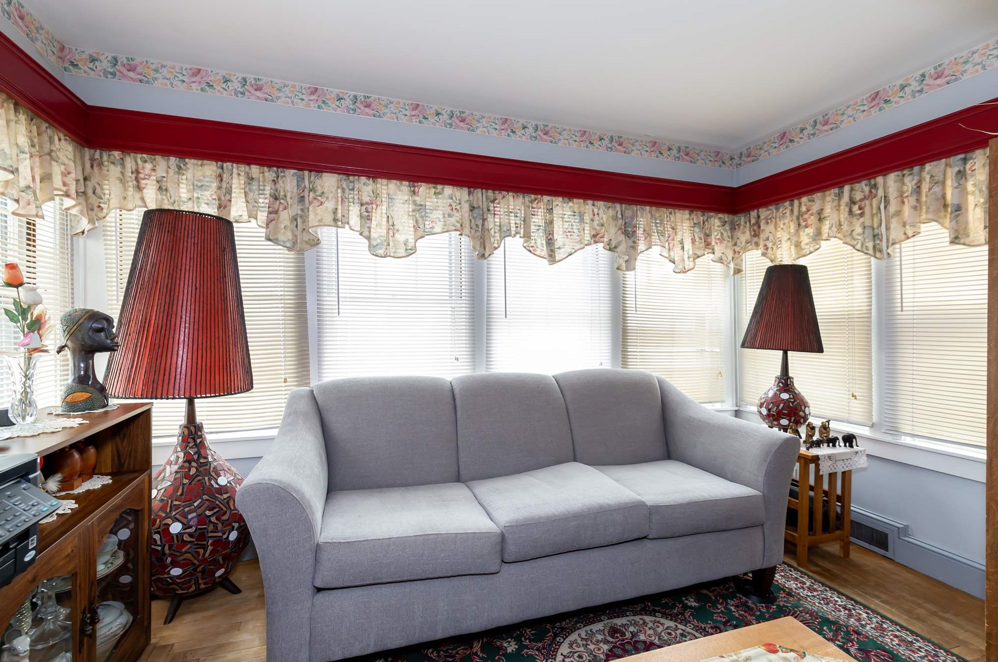 207 Calef Rd, Manchester NH 03103-6616 exterior