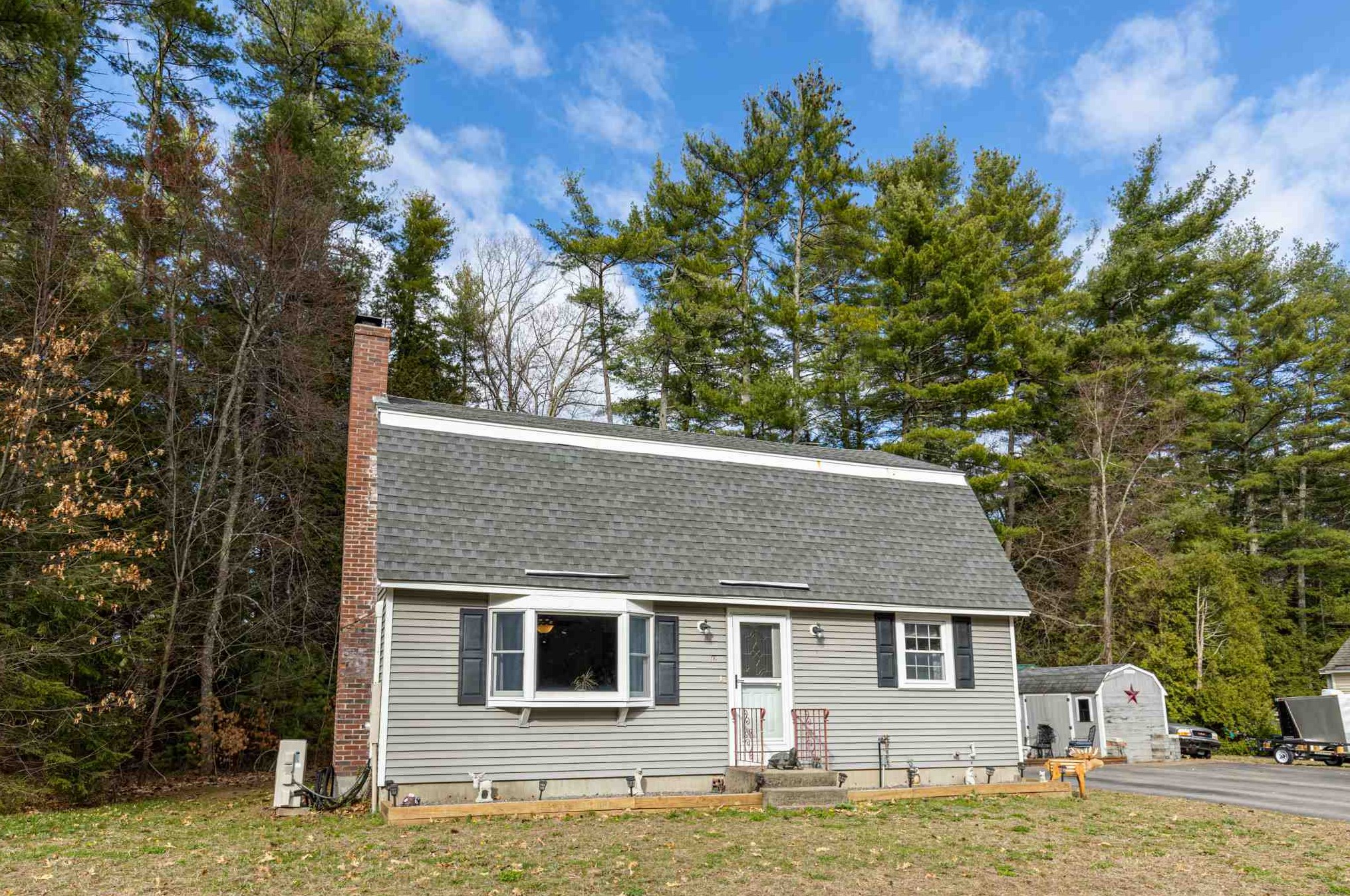 11 Sandhill Dr, Merrimack, NH 03054-3243