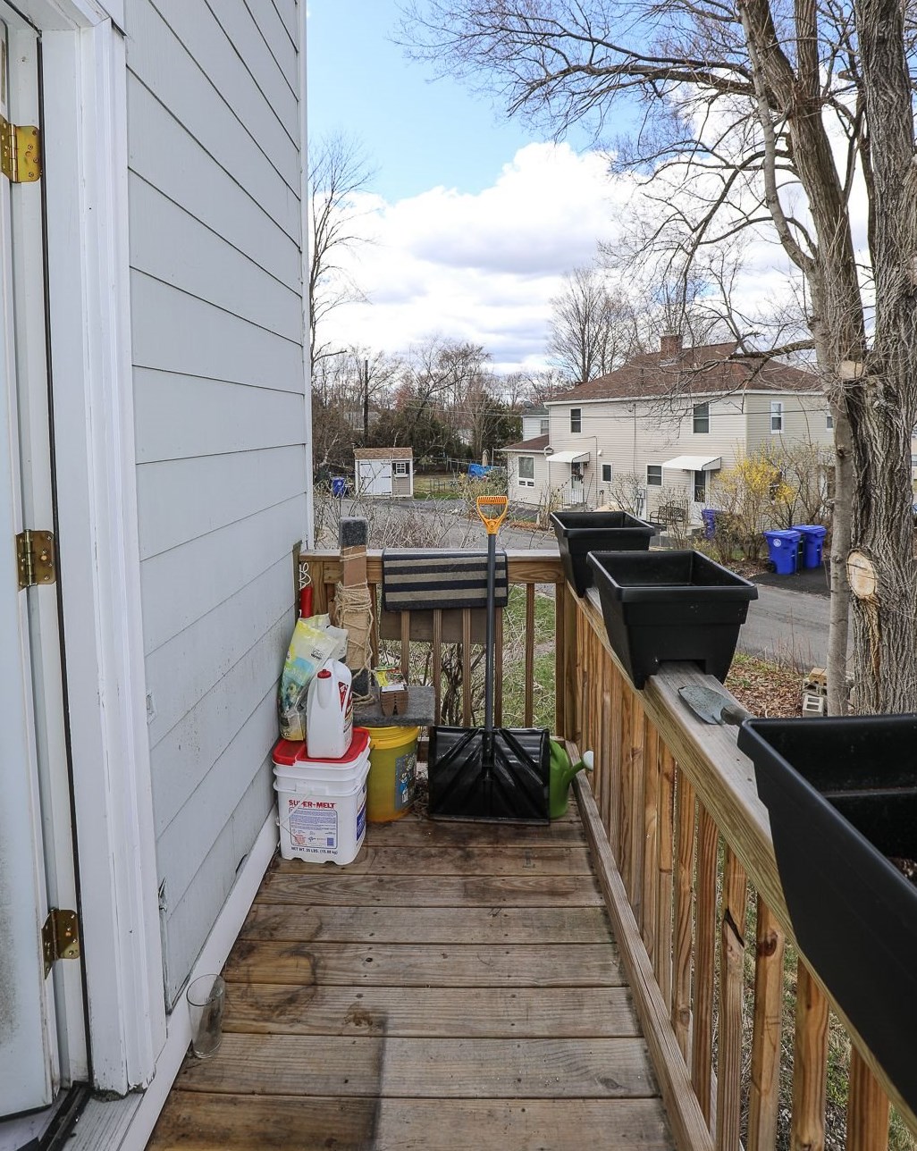 14 Morton St, Manchester NH 03104-1709 exterior