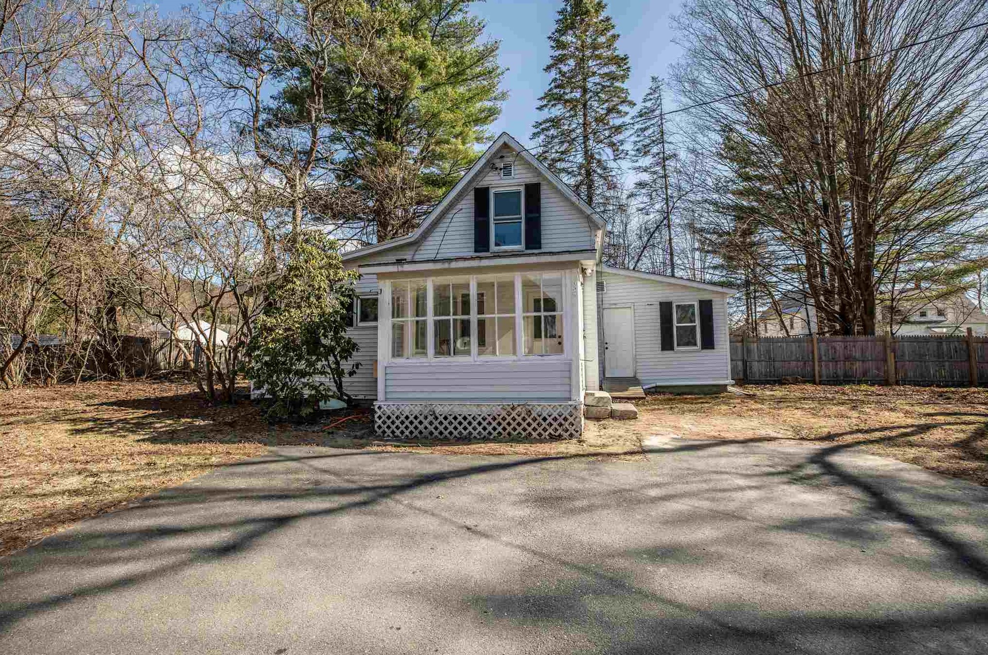 64 Summer St, Unity, NH 03603