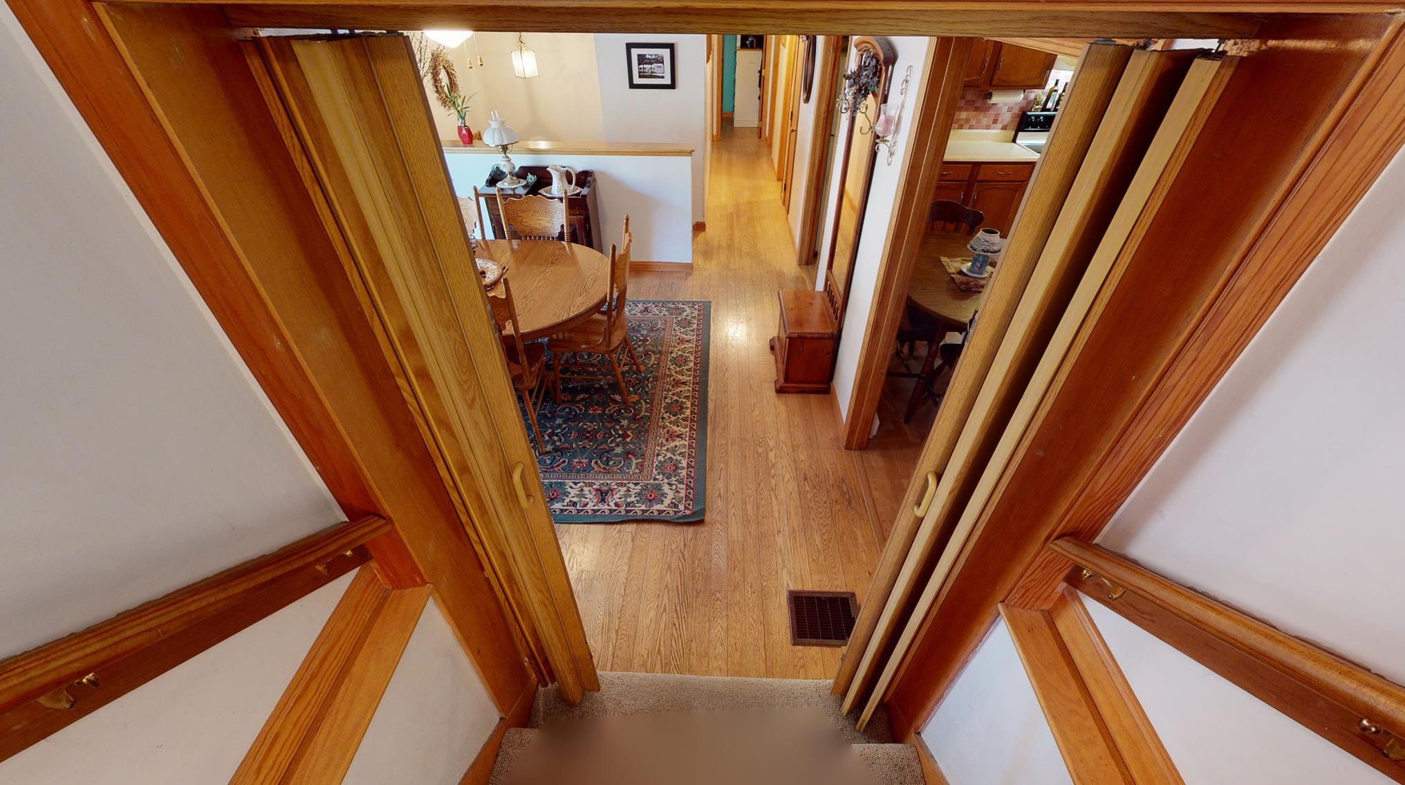 90 Hillcrest Rd, Hudson NH  03052-2341 exterior