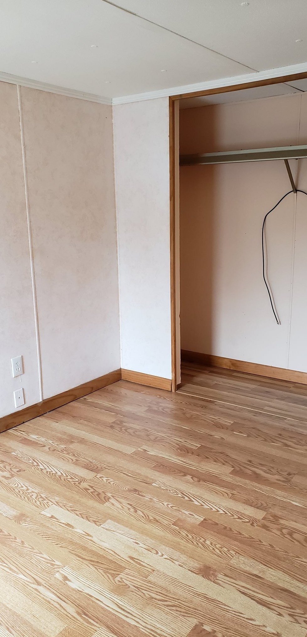 77 Merrimack St, Bridgewater NH  03222-3257 exterior