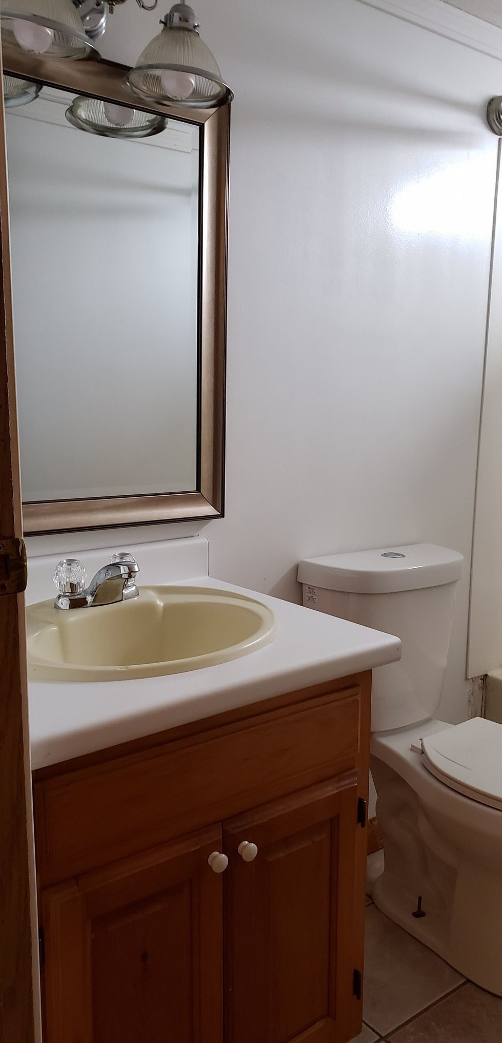 77 Merrimack St, Bridgewater NH  03222-3257 exterior