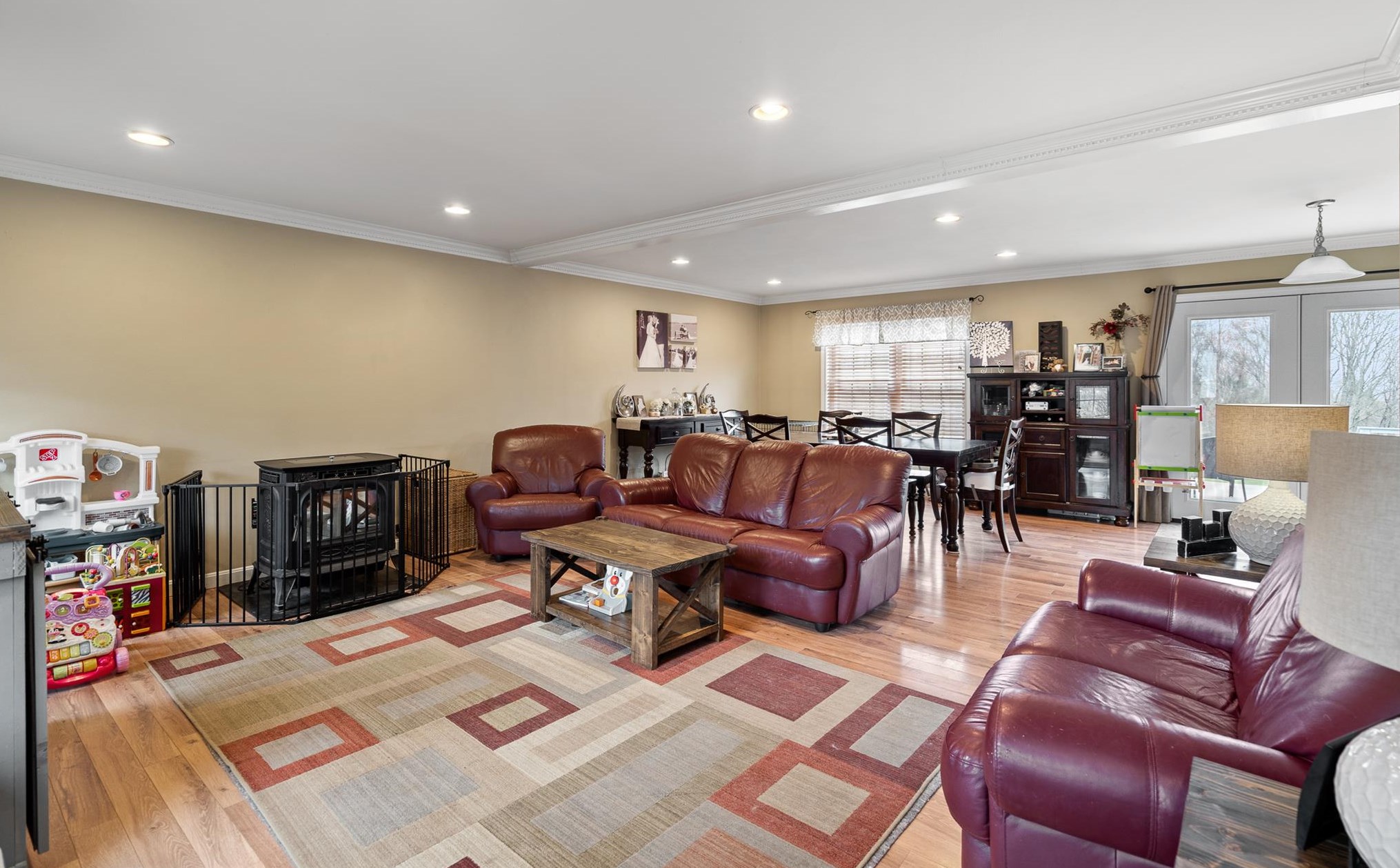 54 Holly Hill Farm Road, Weare, NH 03281