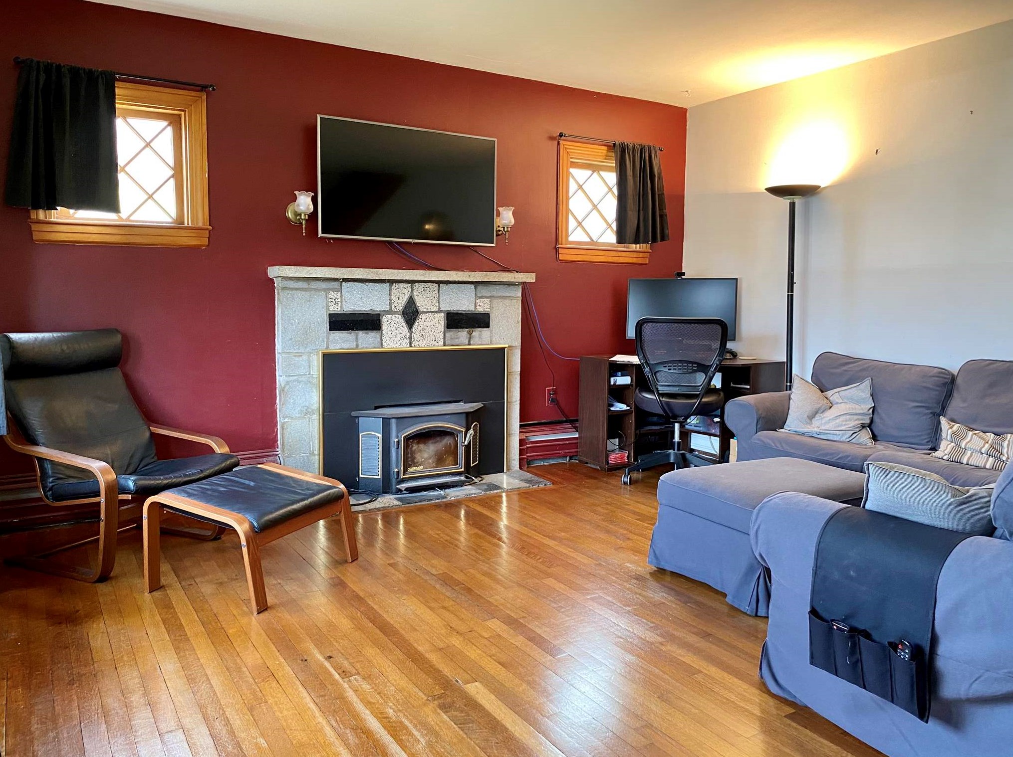 51 Pike St, Nashua, NH 03060