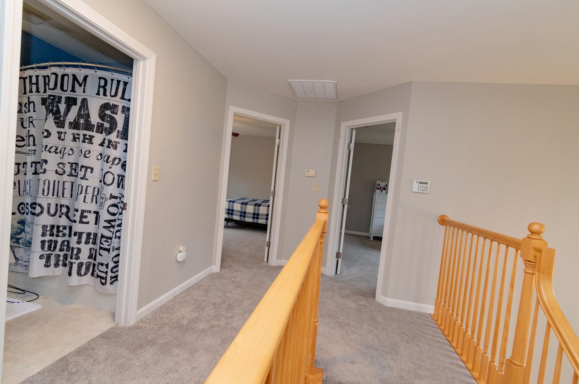 59 Lisa Dr, Goffstown NH  03045-2833 exterior