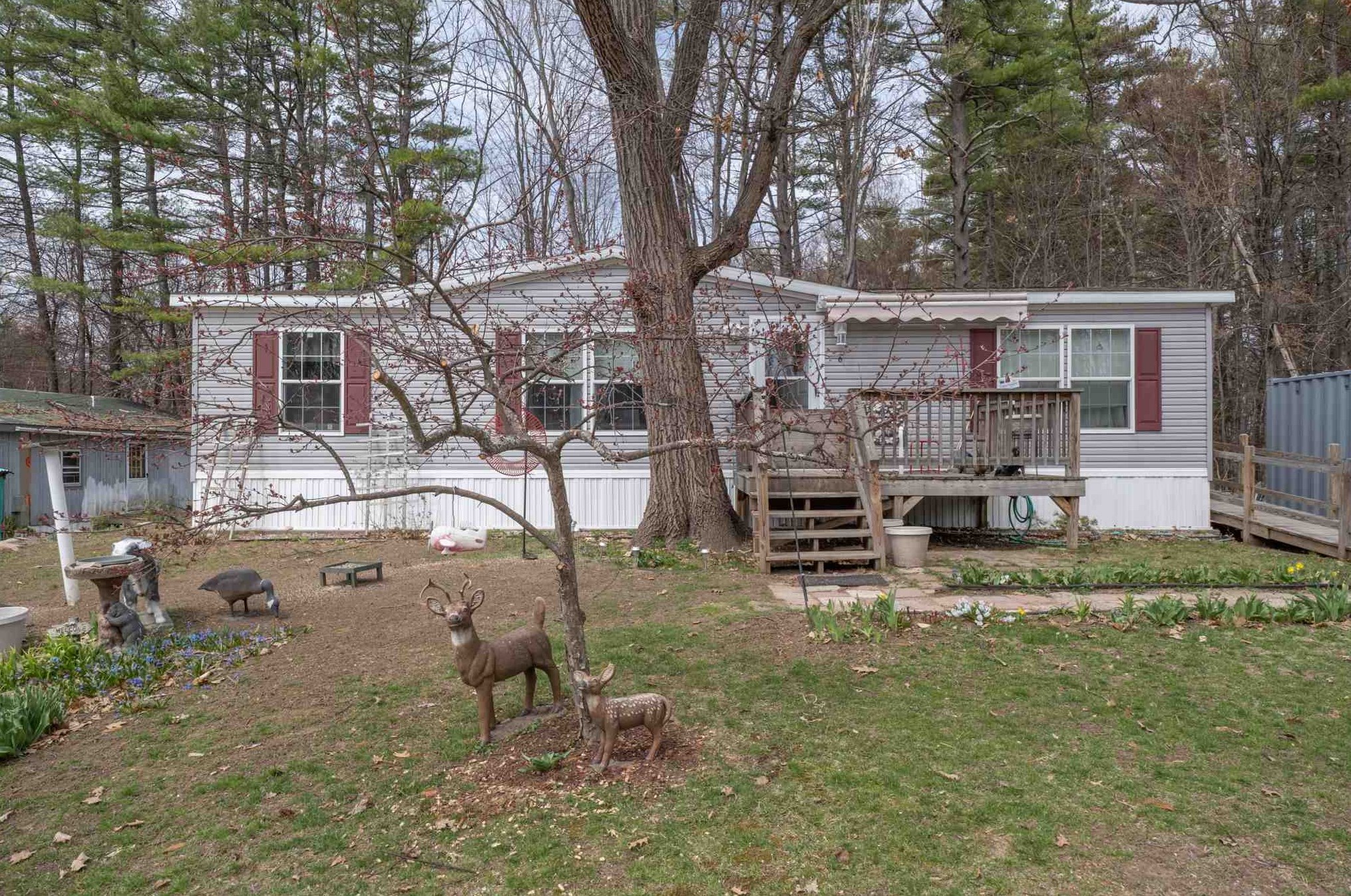 6 Garden Dr, Allenstown, NH 03275