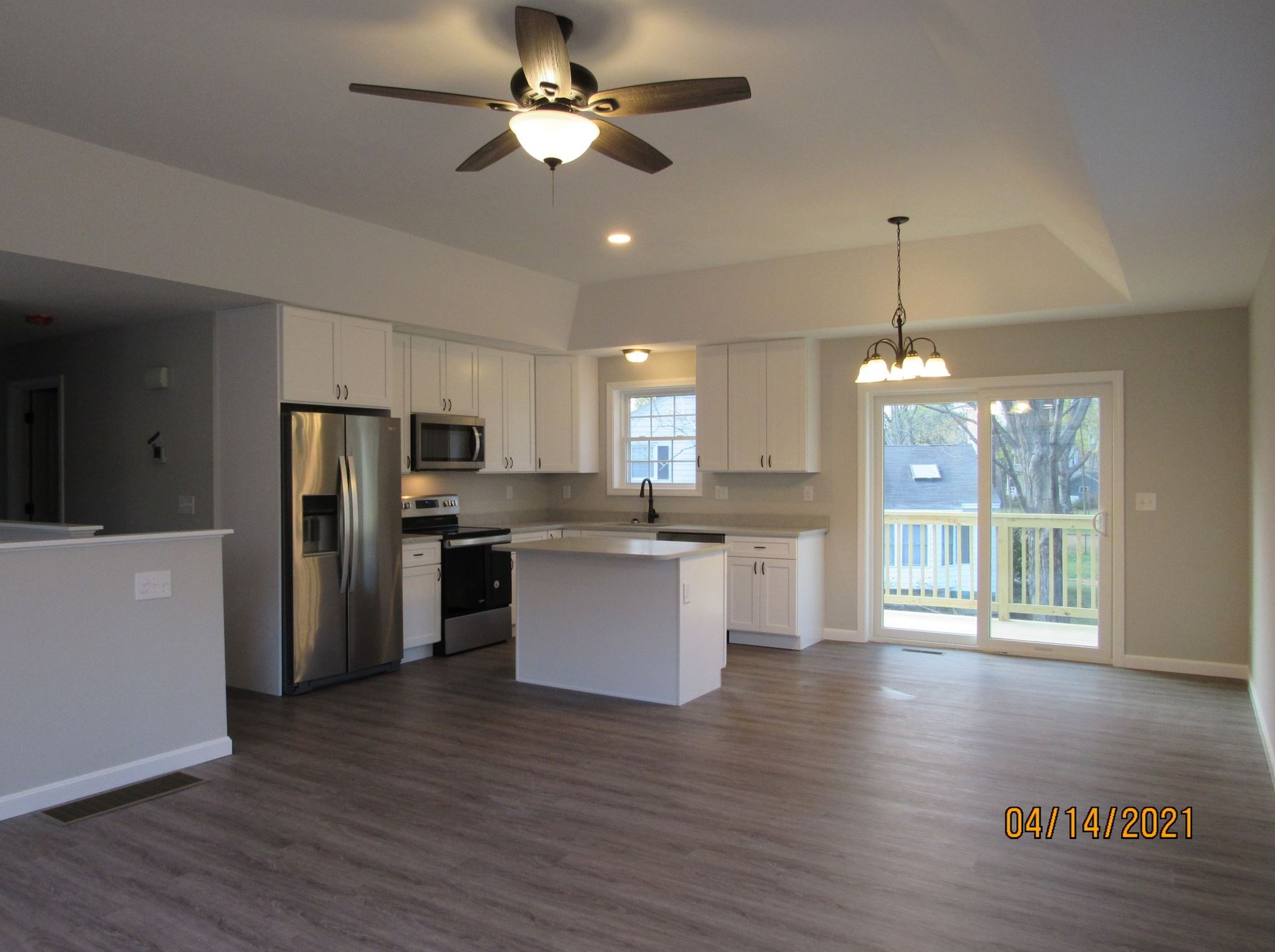 67 Webster St, Manchester, NH 03104-2506