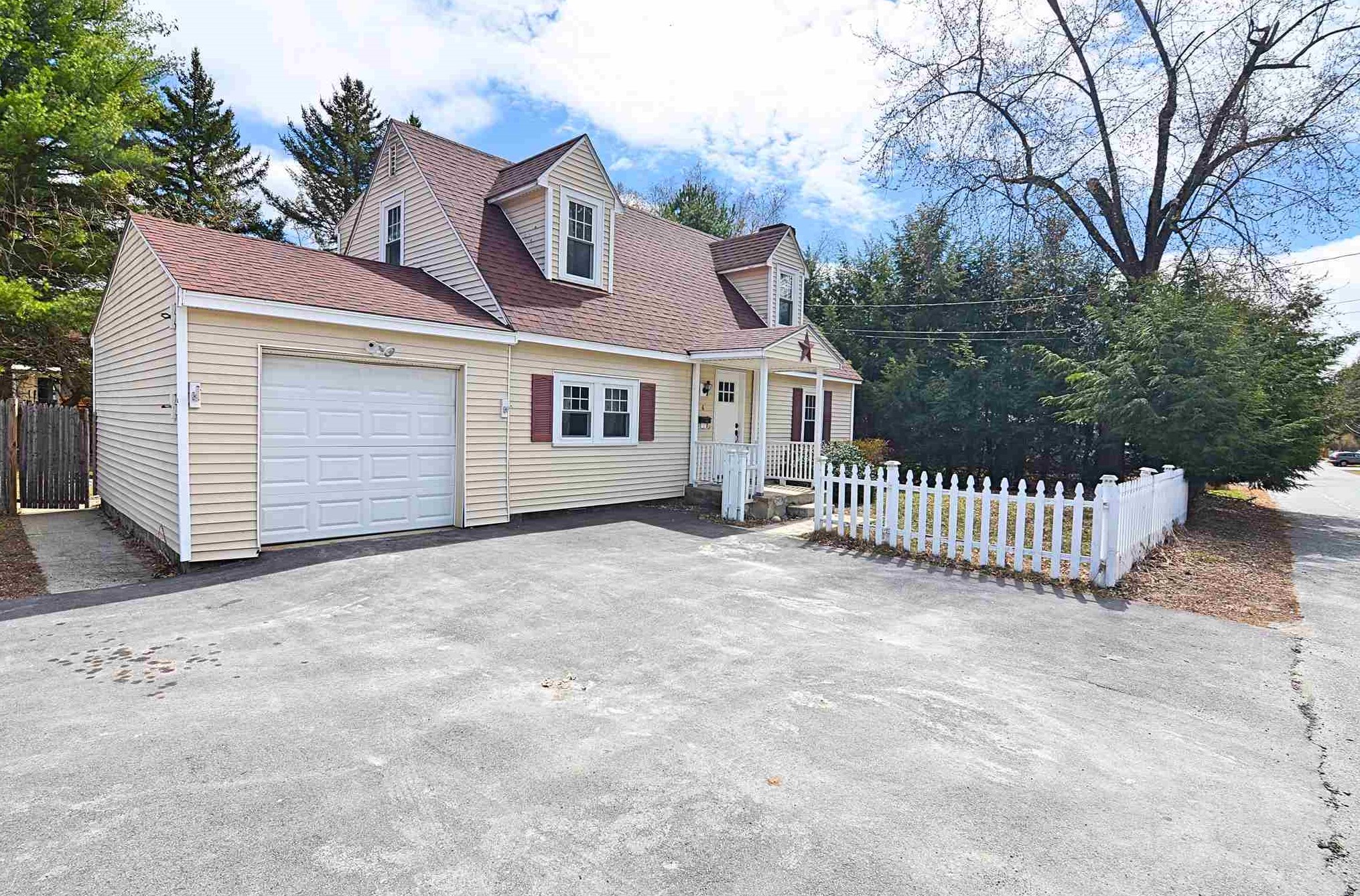 6 Sims St, Unity, NH 03743