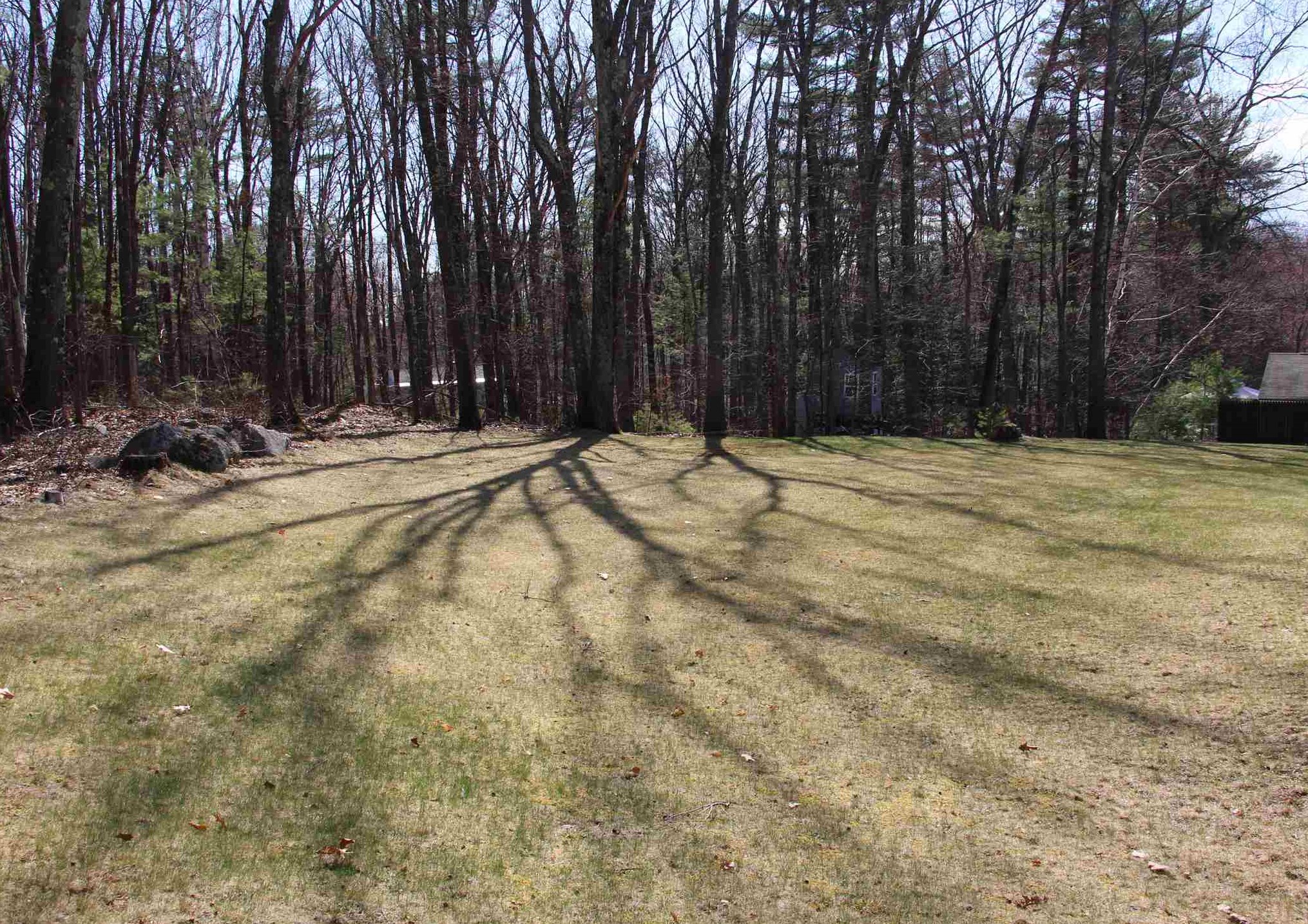 42 Country Club Ln, Merrimack NH  03054-2627 exterior
