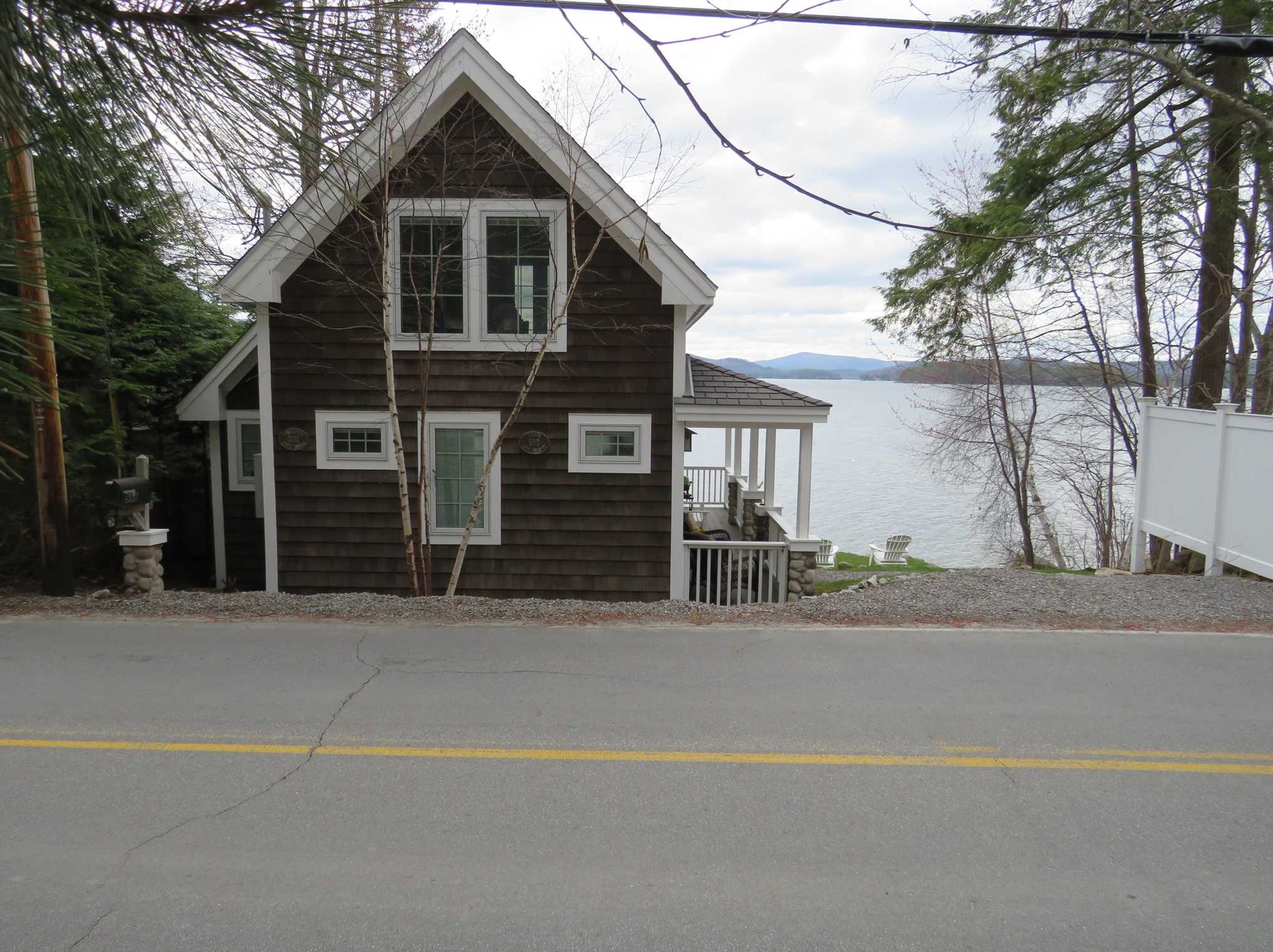 988 Shore Rd, Bridgewater NH  03222-3660 exterior