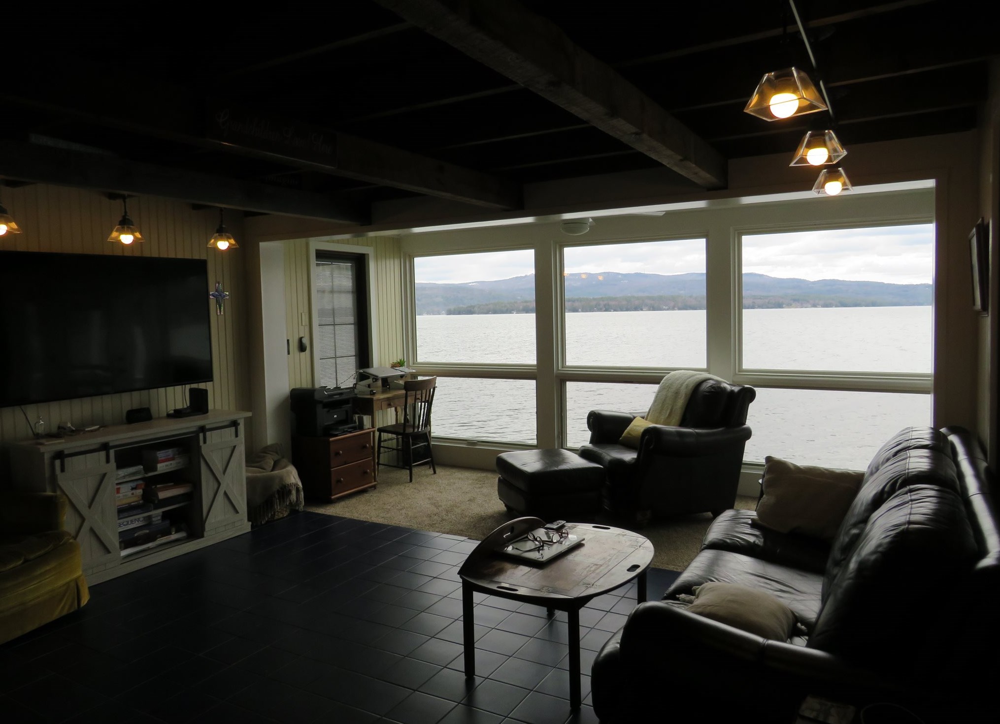 988 Shore Rd, Bridgewater NH  03222-3660 exterior