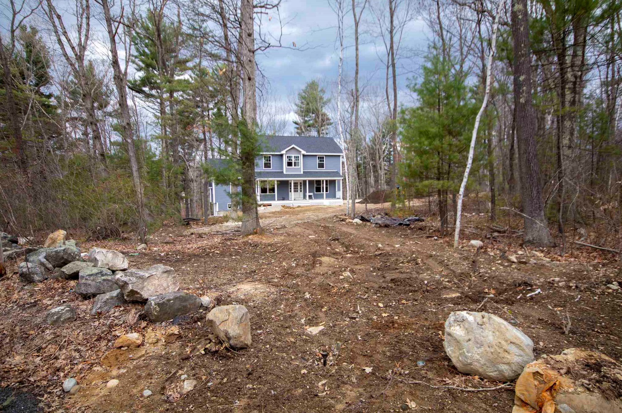 10 Beacon Hill Rd, Derry, NH 03038