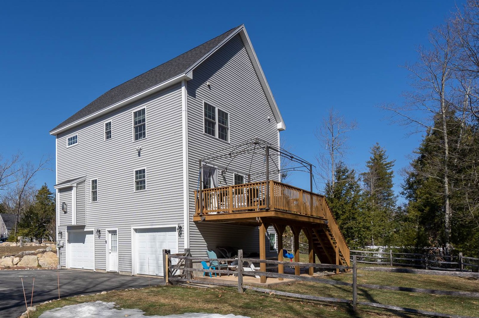 139 Spaulding Rd, Fremont, NH 03044