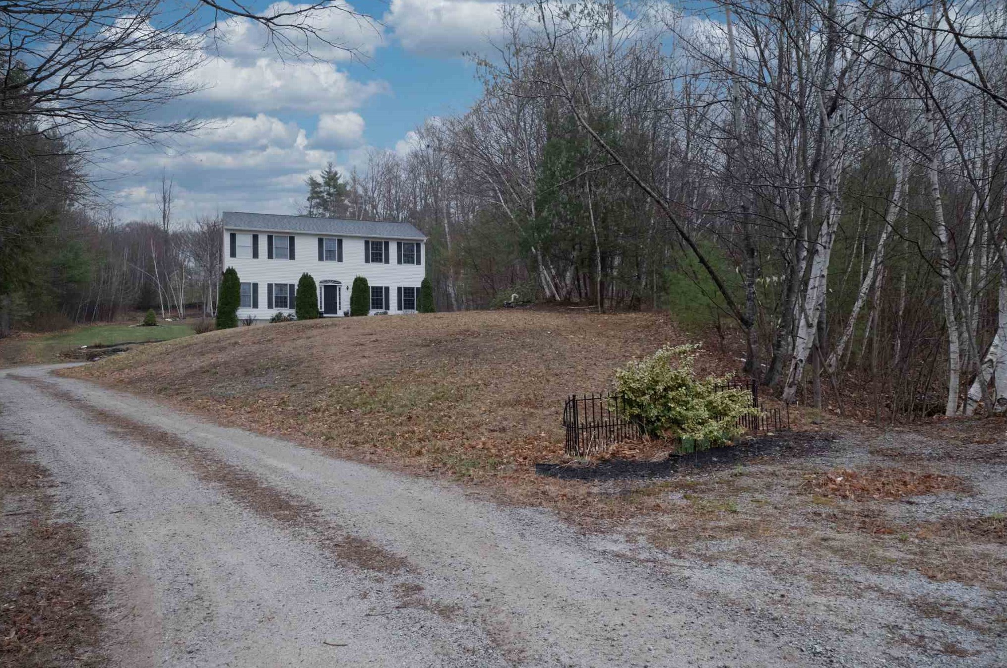 34 Clearwood Ln, Tilton, NH 03276