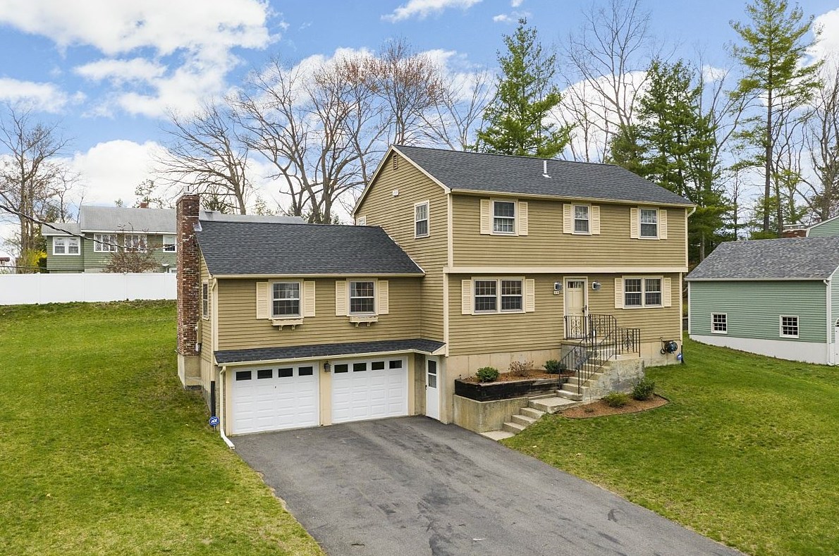 24 Danbury, Nashua, NH 03064