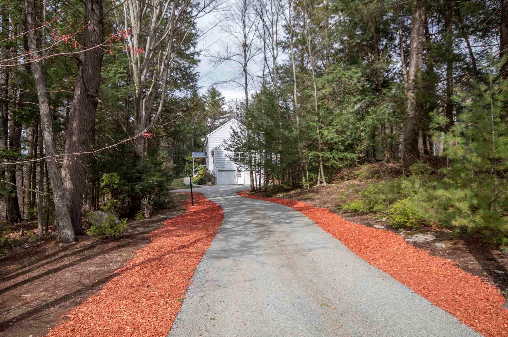 28 Jeannes Way, Sandown, NH 03873