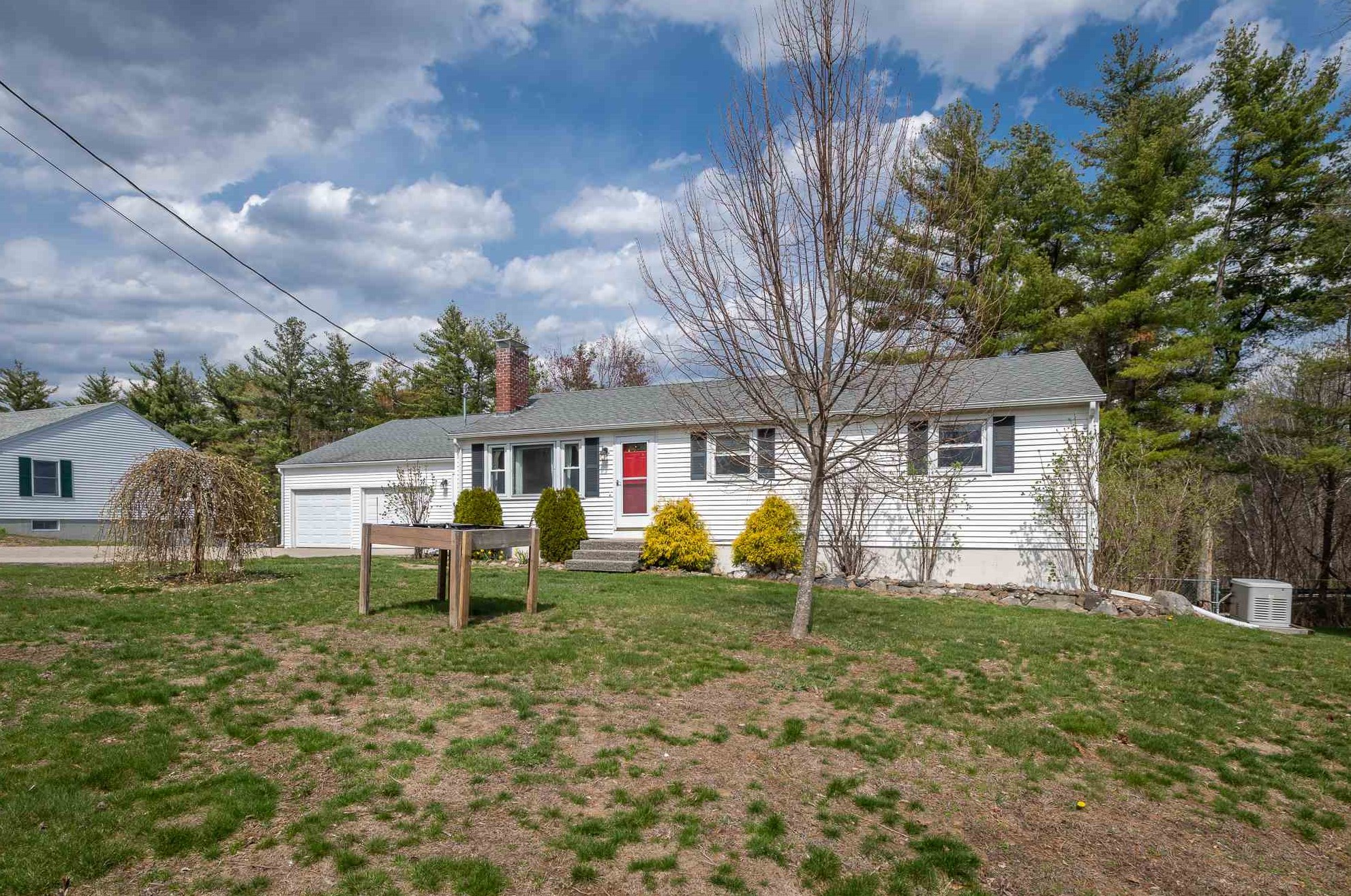 42 Dover Rd, Eliot, ME 03903-1117