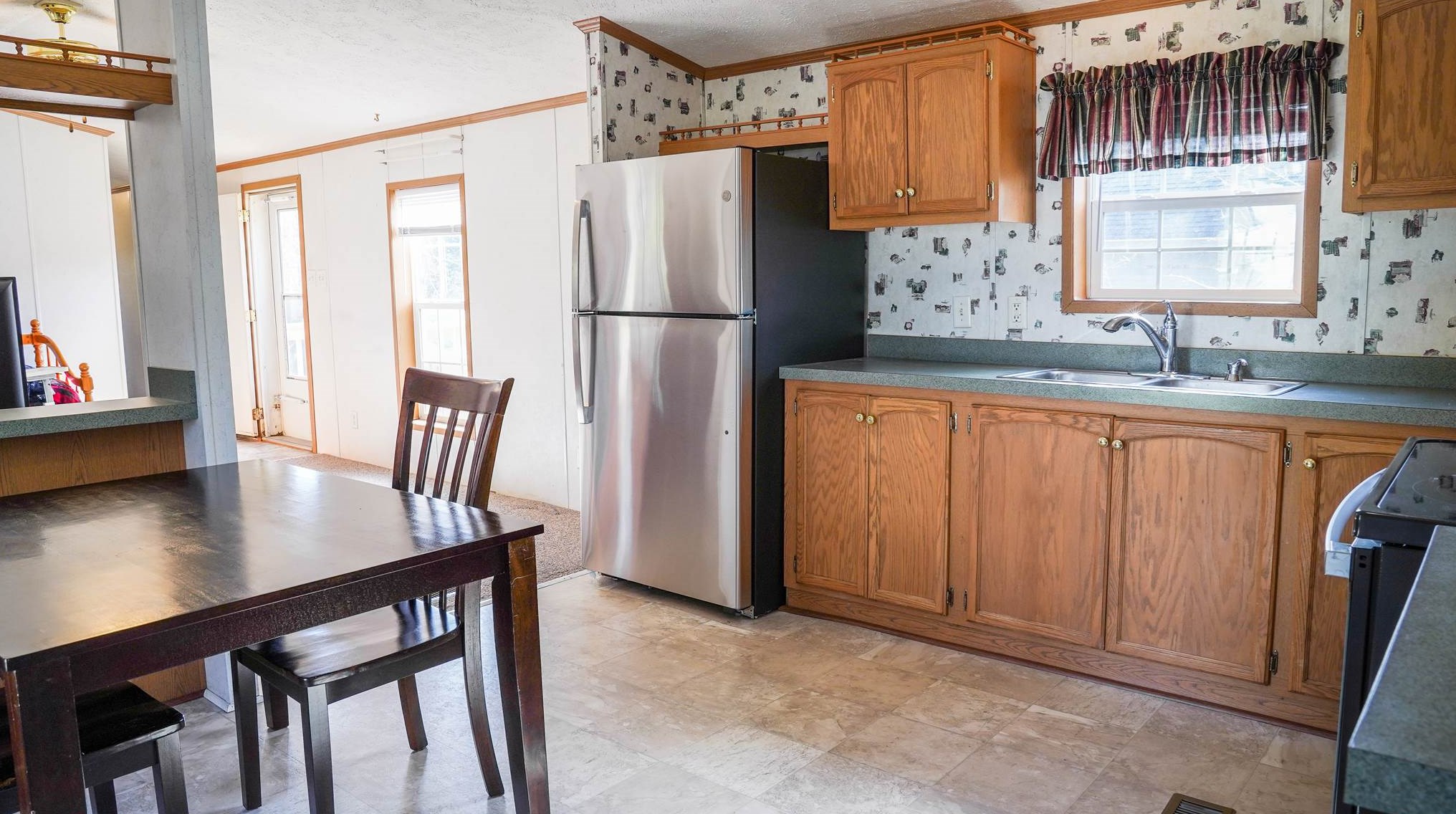 109 Farm Ln, Seabrook, NH 03874