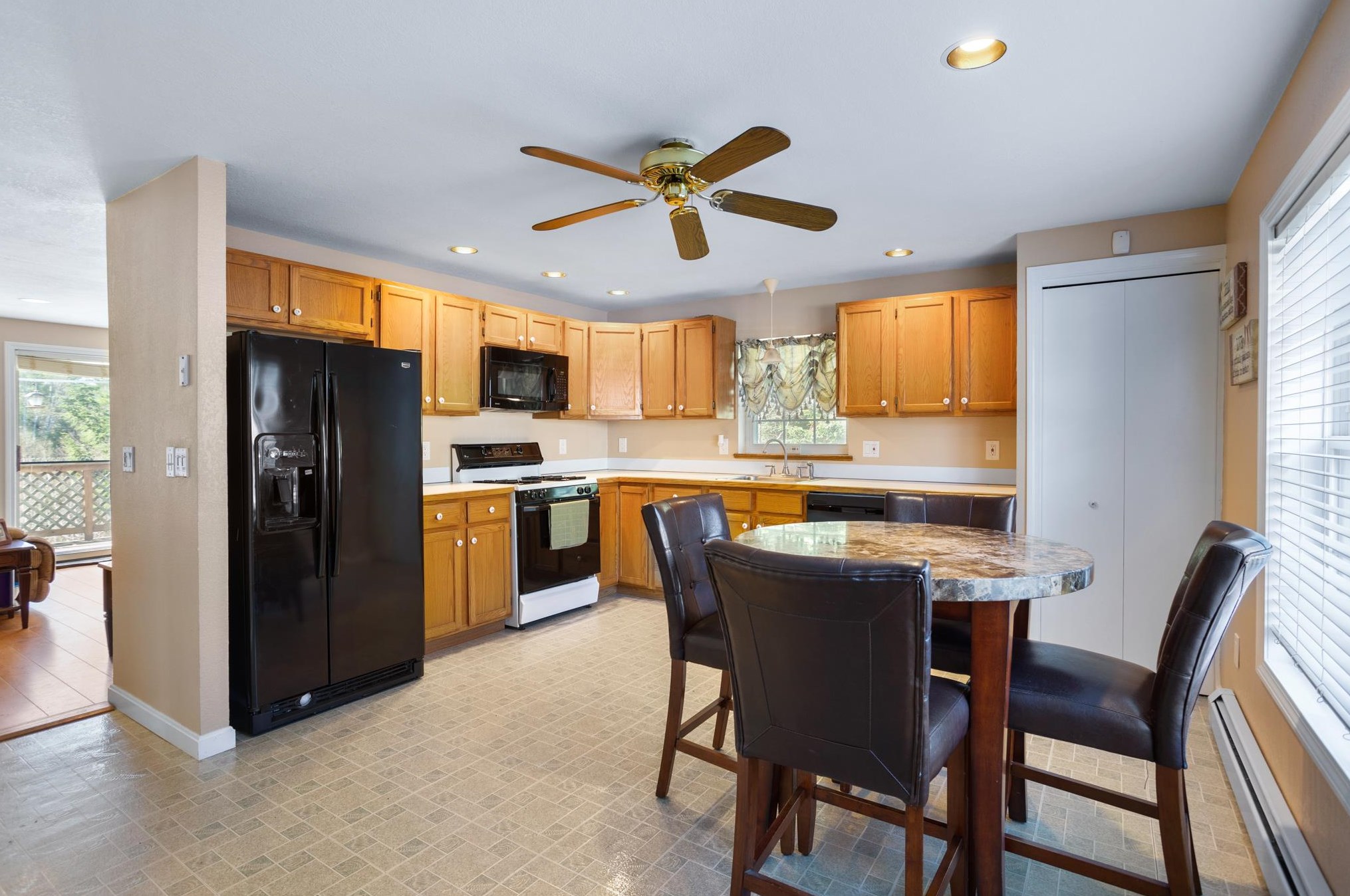 38 Eastfield Loop, Sandown, NH 03873