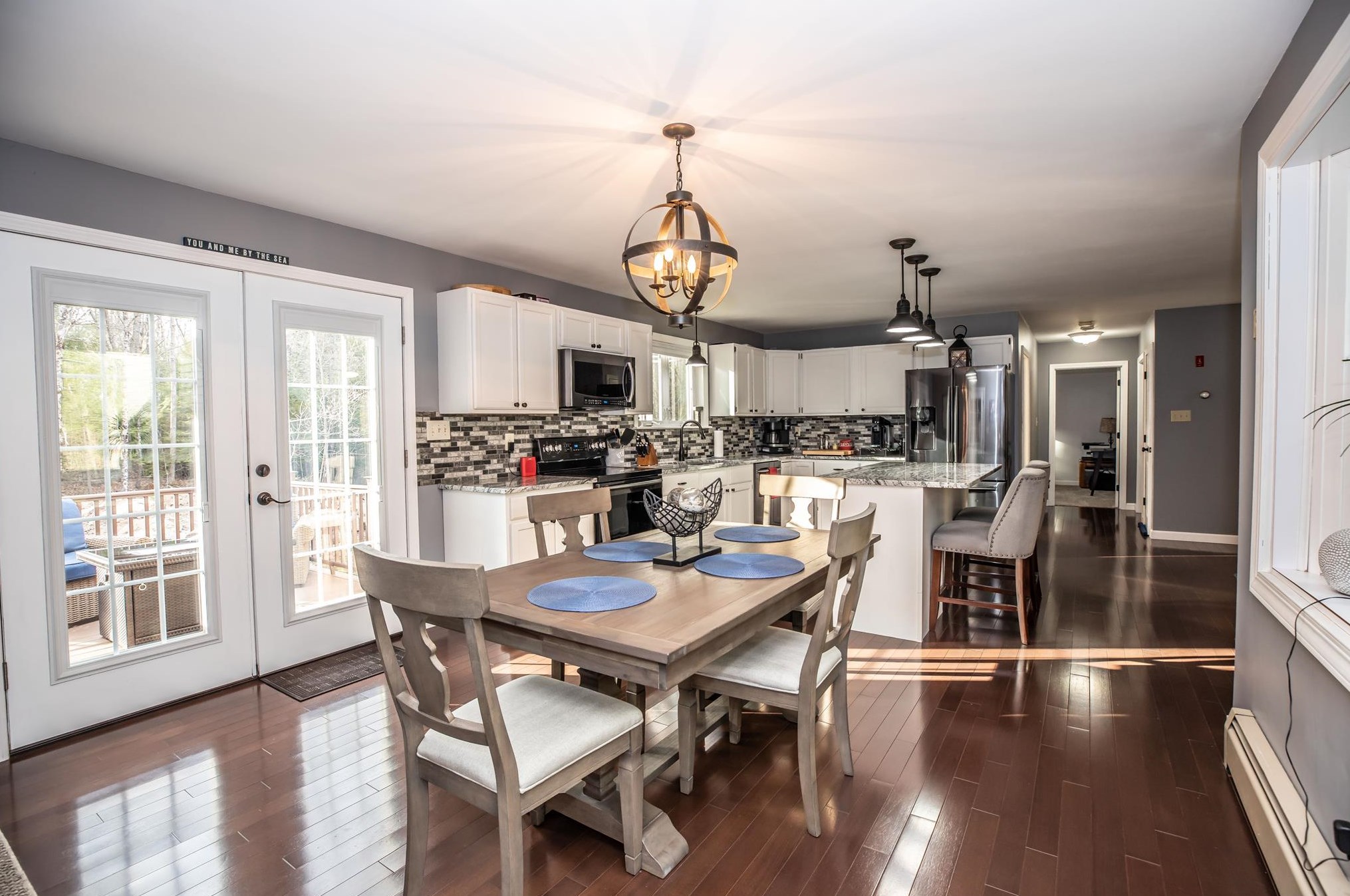 93 Depot Rd, Auburn, NH 03032