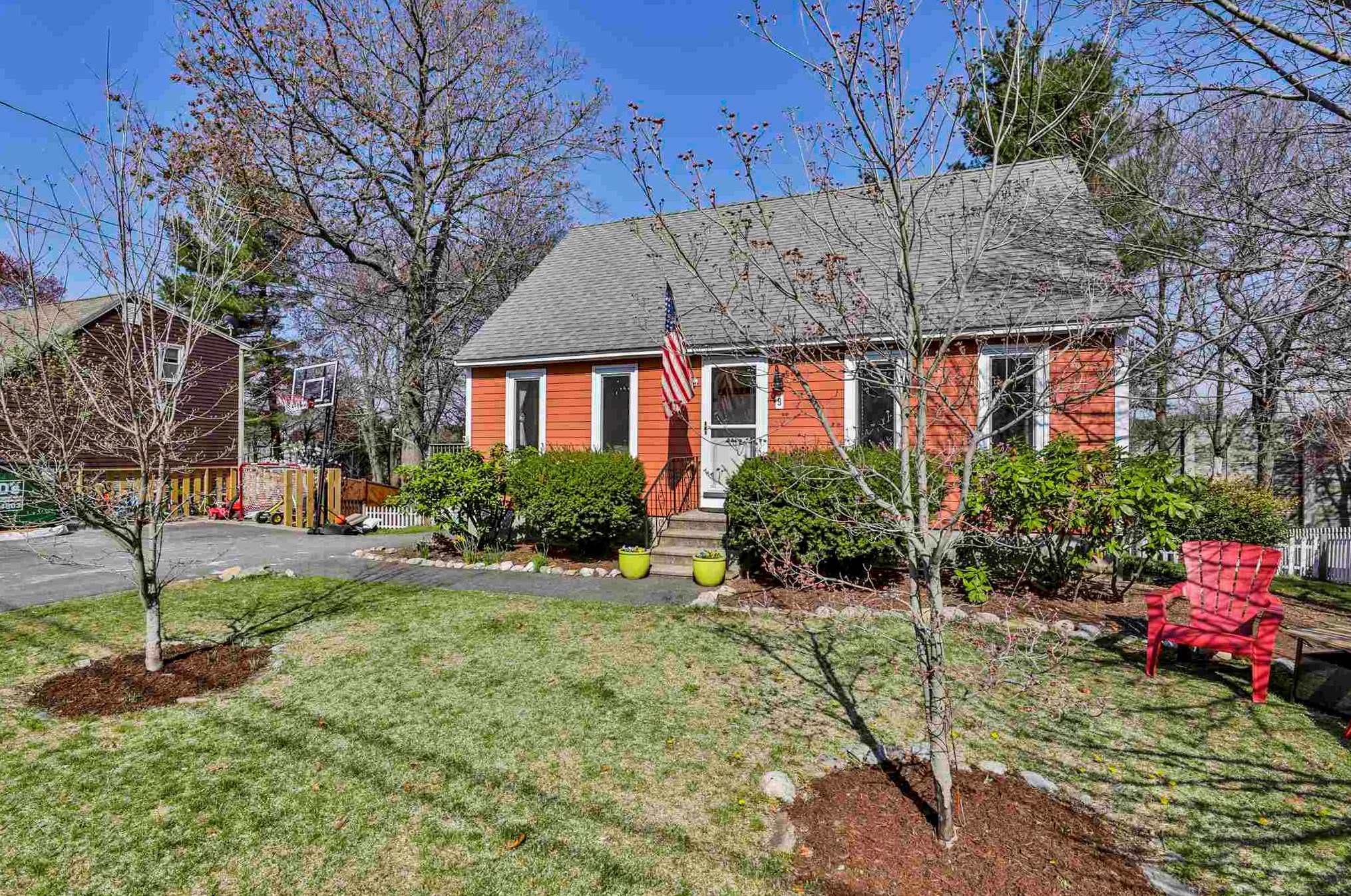 9 Peterborough, Nashua, NH 03064