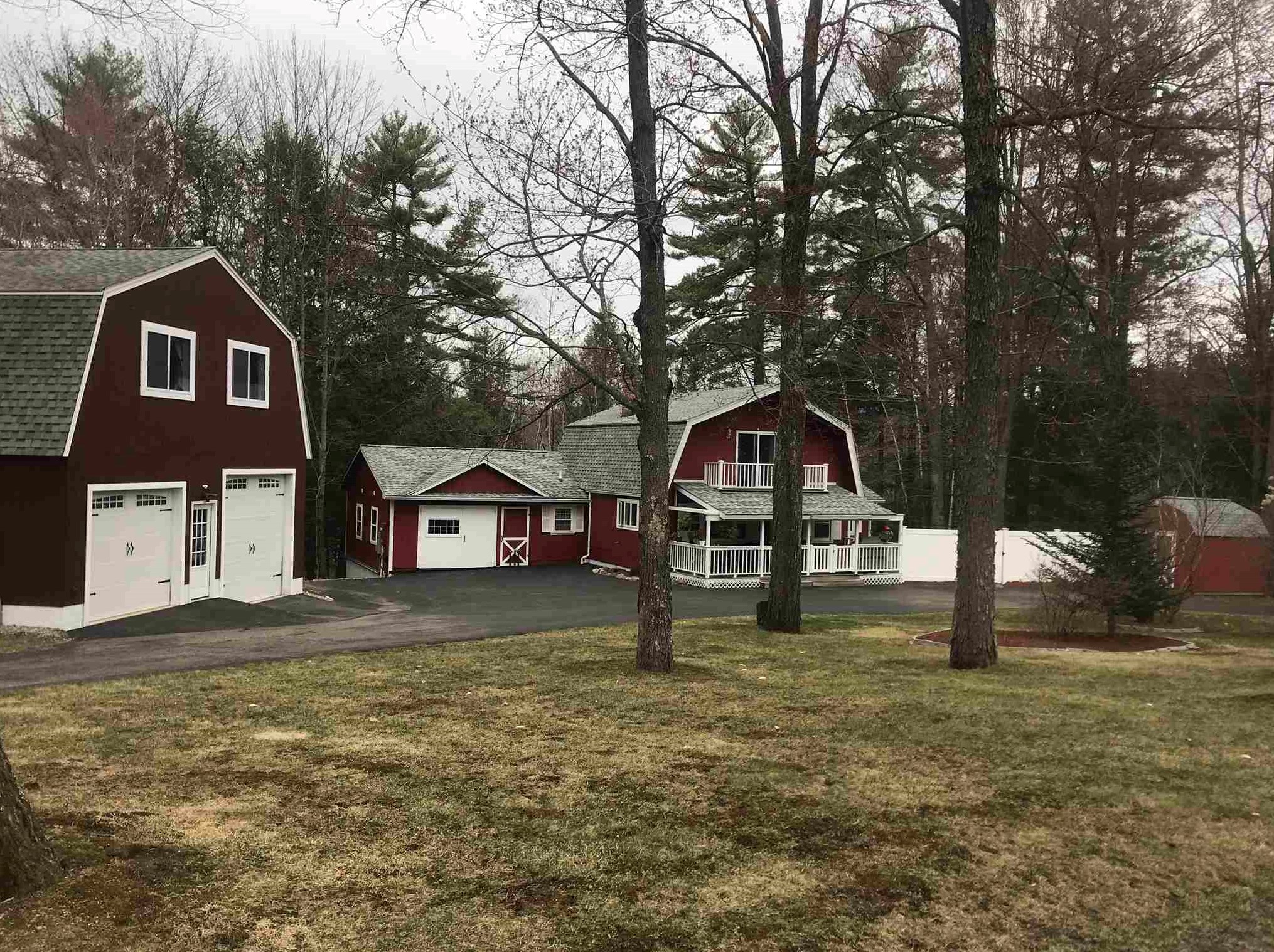 217 Page Hill Rd, Tamworth, NH 03886 exterior