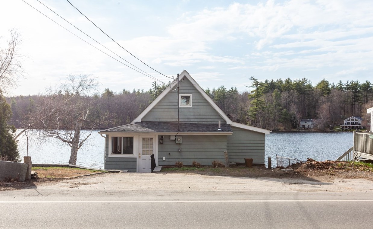111 Shadow Lake Rd, Salem, NH 03079