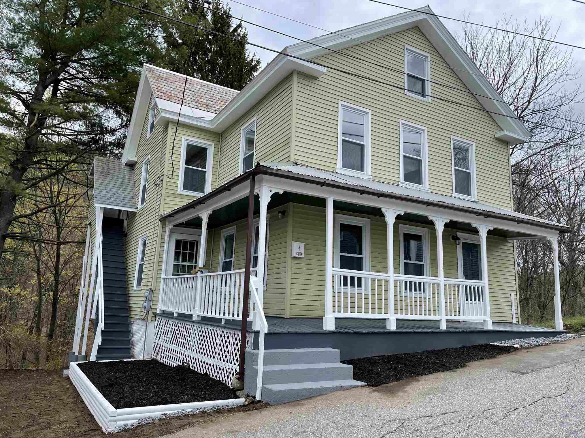 4 High St, Winchester, NH 03470