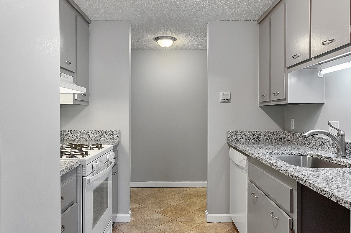 72 Bluestone Dr #72, Nashua, NH 03060