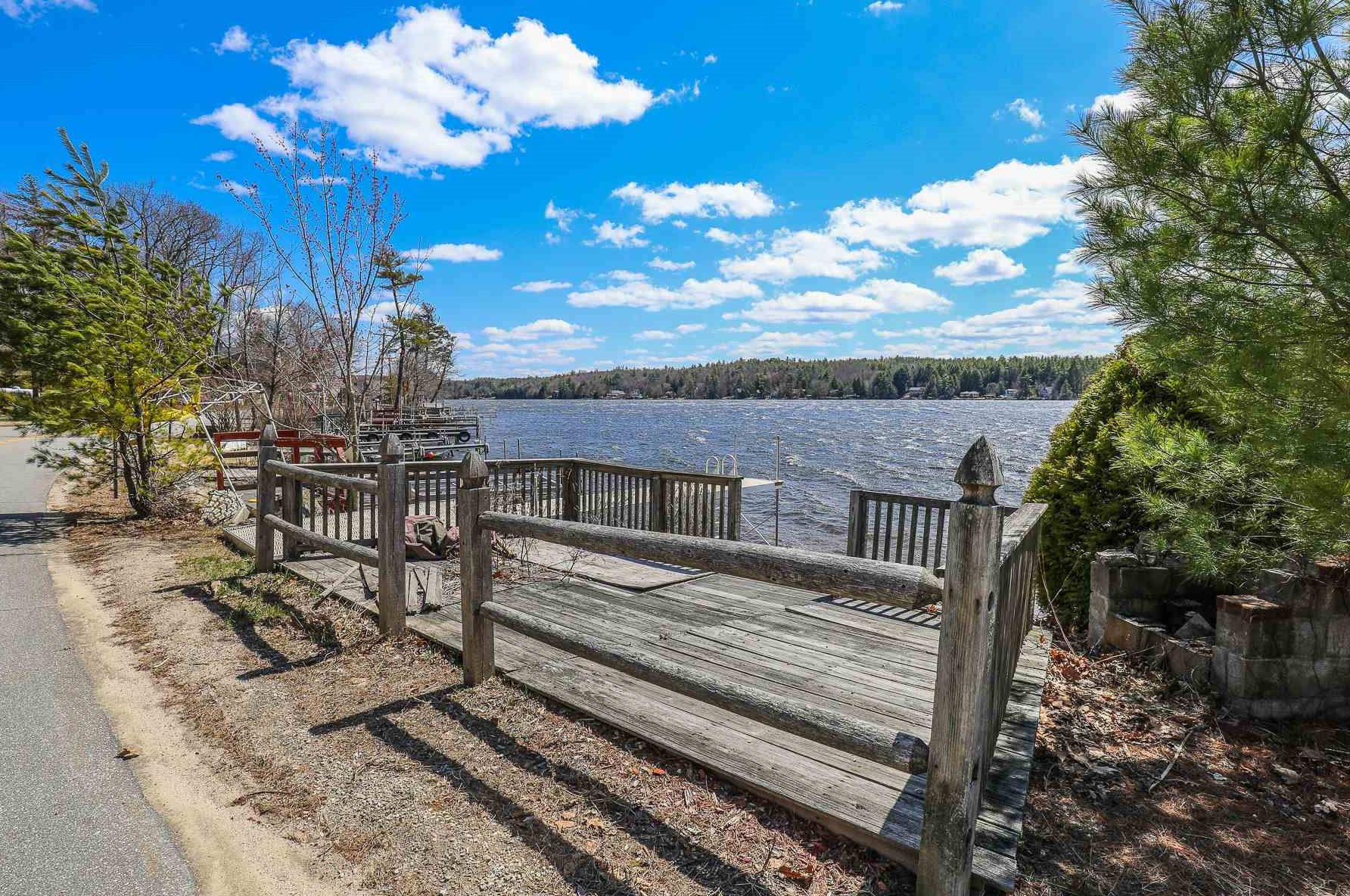 136 Lakeshore Dr, Northwood, NH 03261