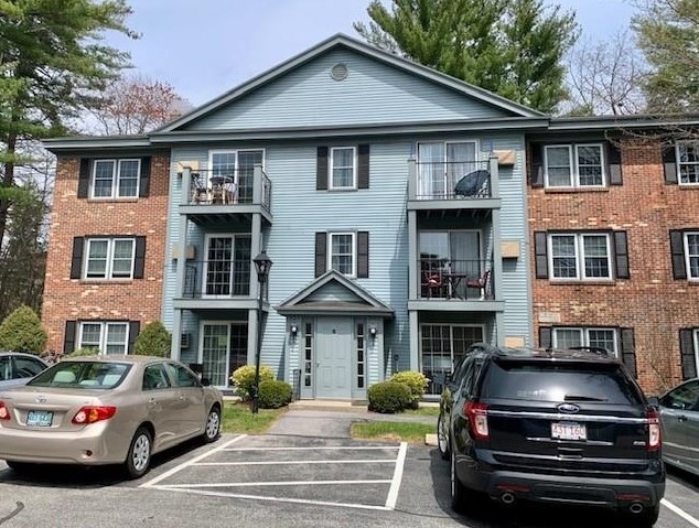 503 Northbrook Dr, Manchester, NH 03102