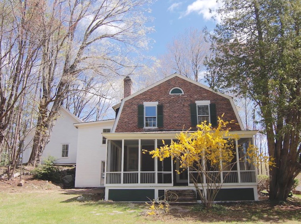 3 Pierce Hill Rd, Bennington, NH 03442
