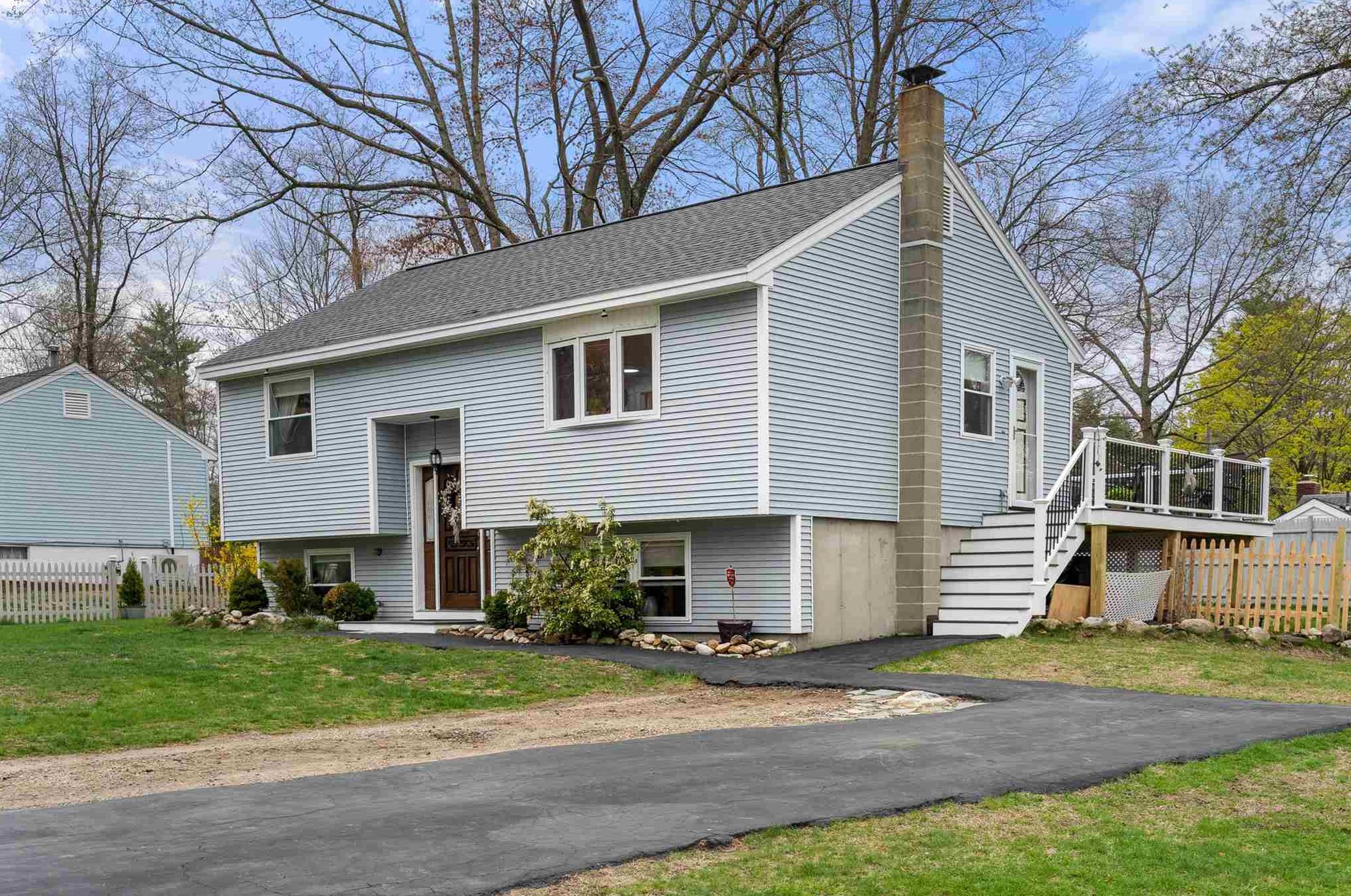 3 Park St, Allenstown, NH 03275