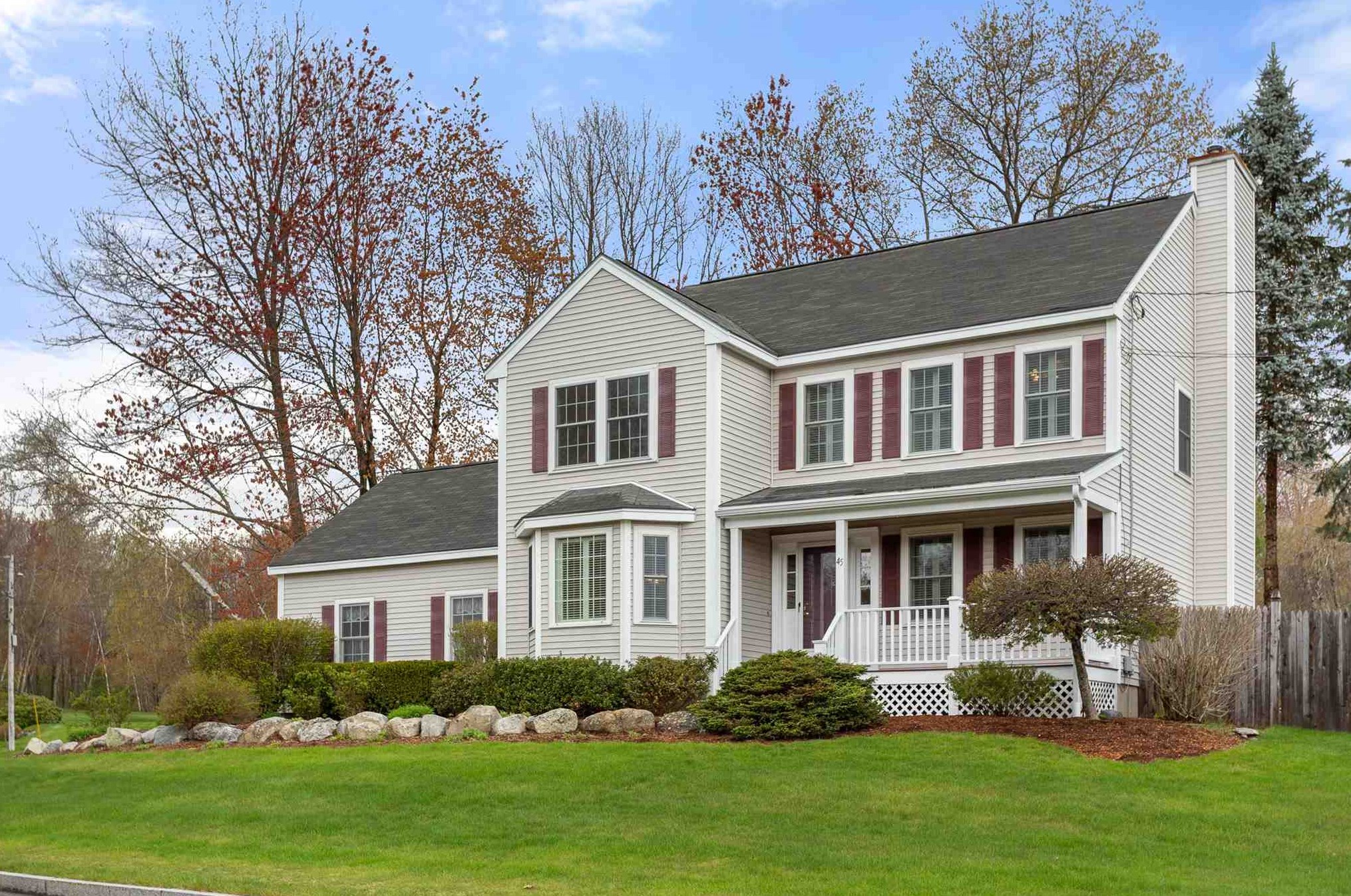 45 Danforth Cir, Manchester, NH 03104-4100