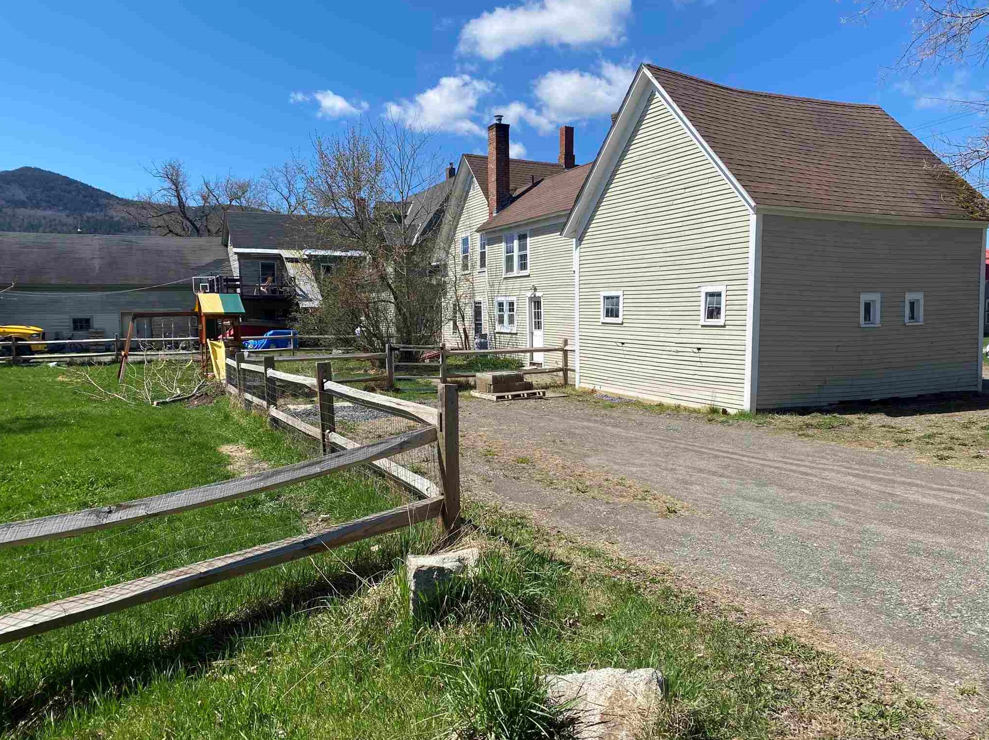 38 Pleasant St, Columbia, NH 03576