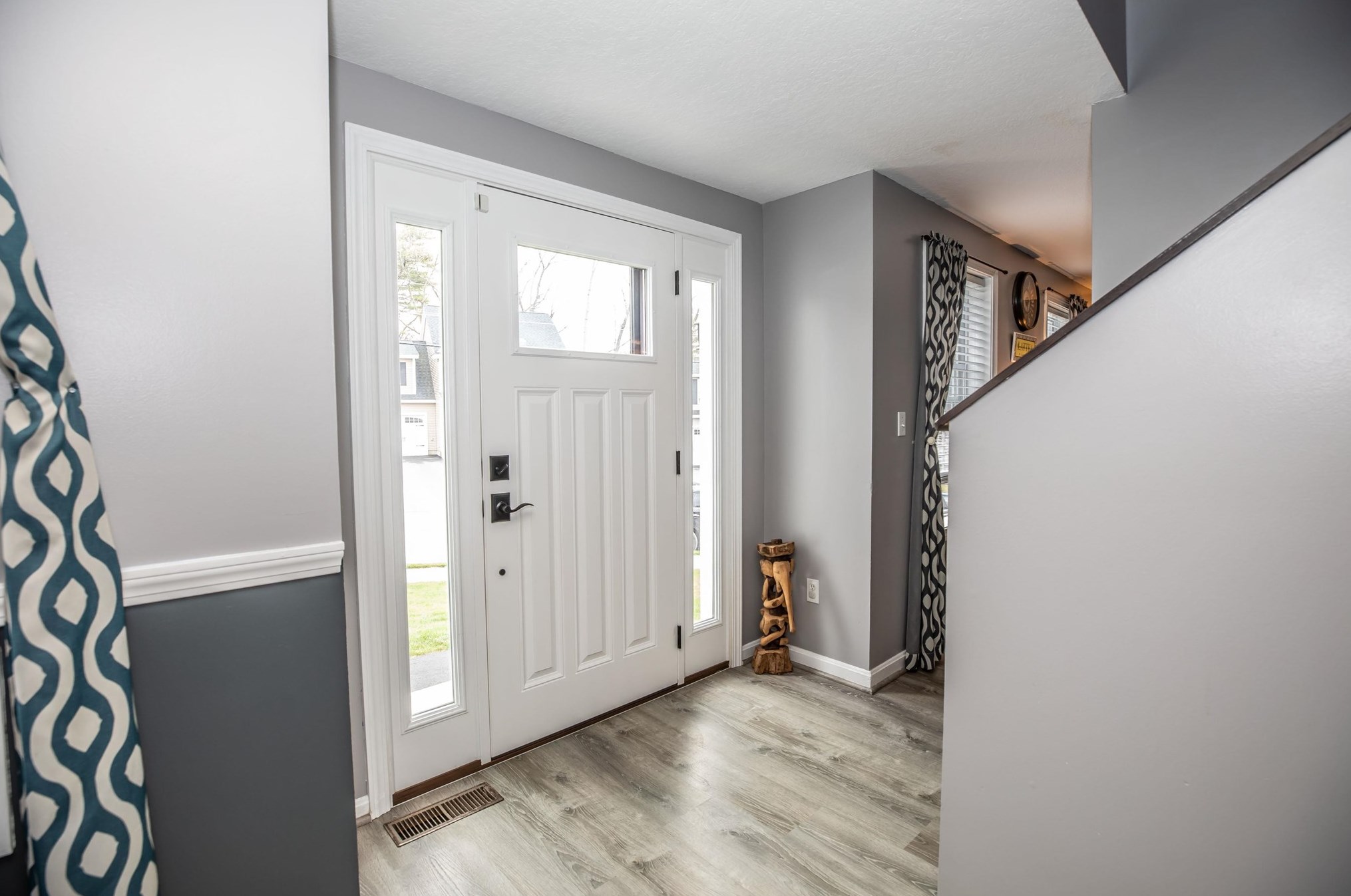 7 North Intervale St, Nashua, NH 03064